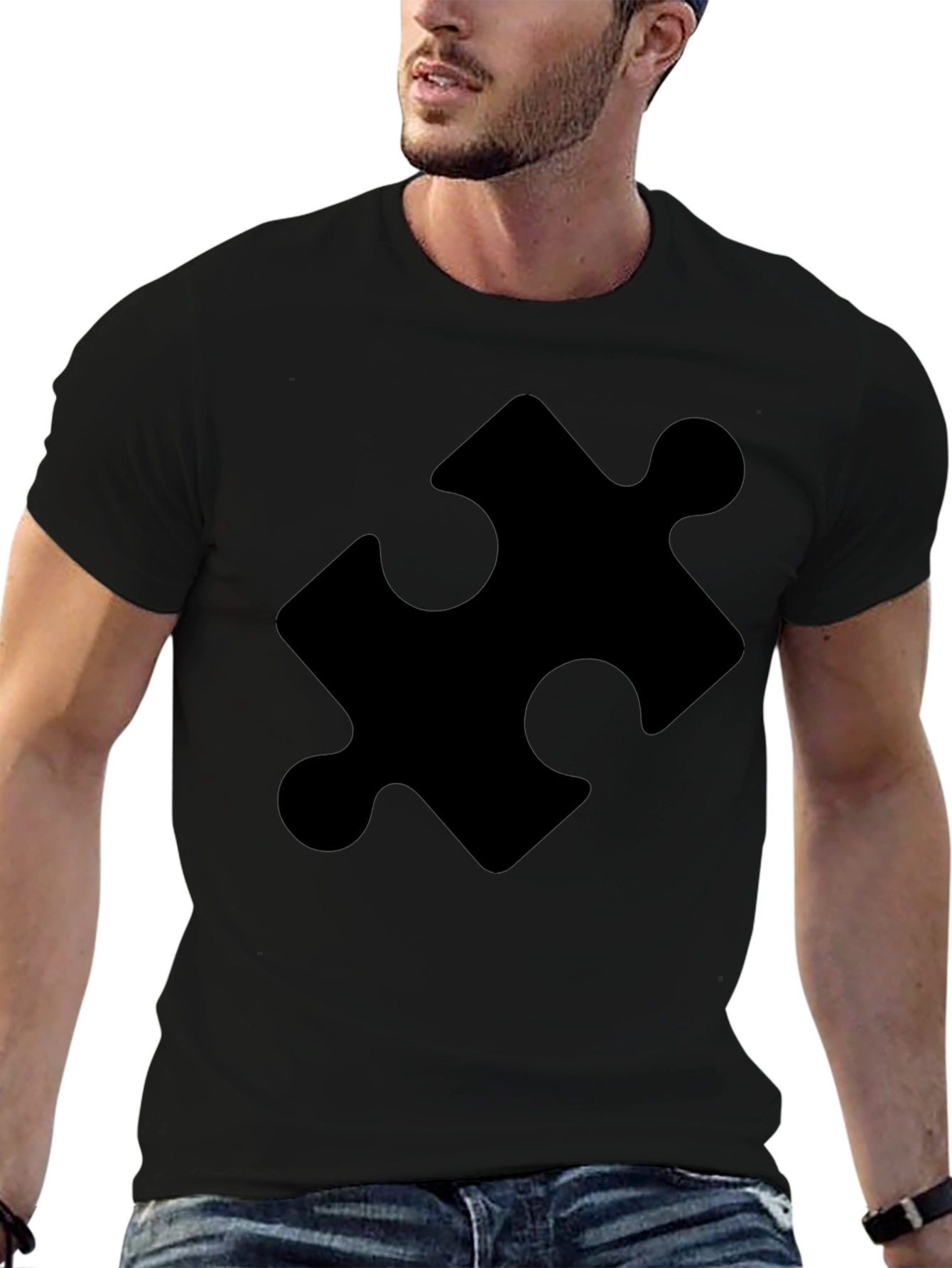 Camiseta Negra con Diseño de Pieza de Puzzle