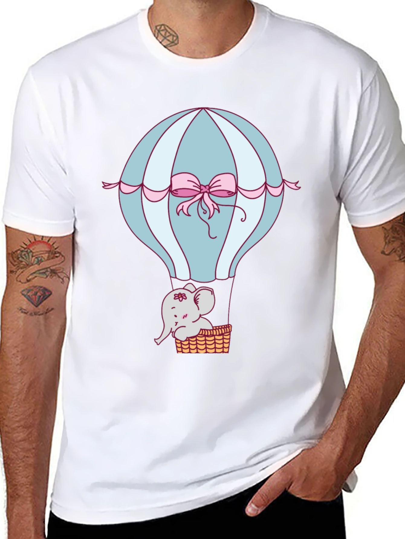 Camiseta Negra con Diseño de Globo y Elefante