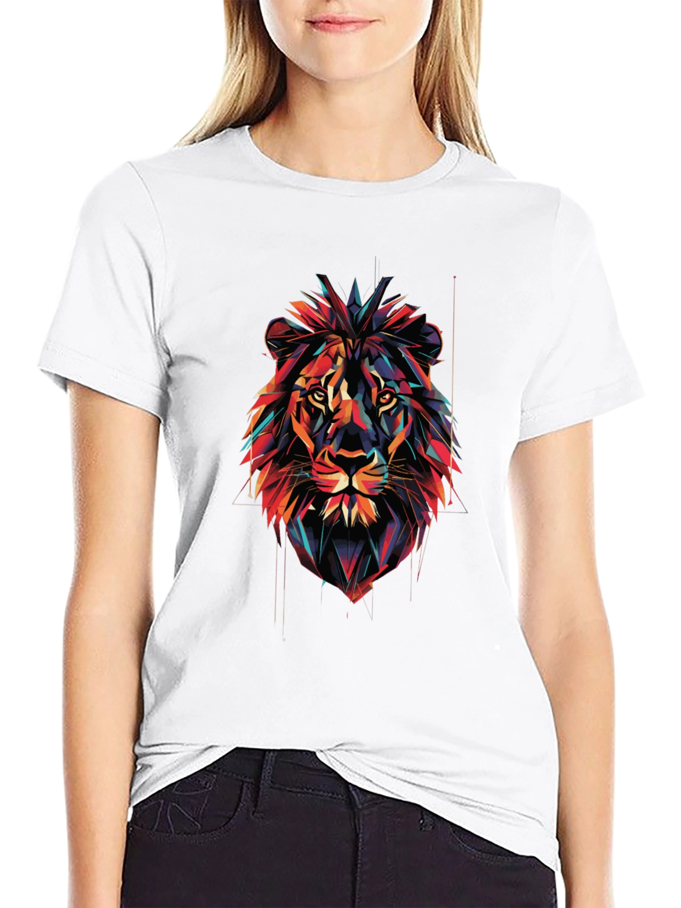 Camiseta Negra con Diseño de León Abstracto