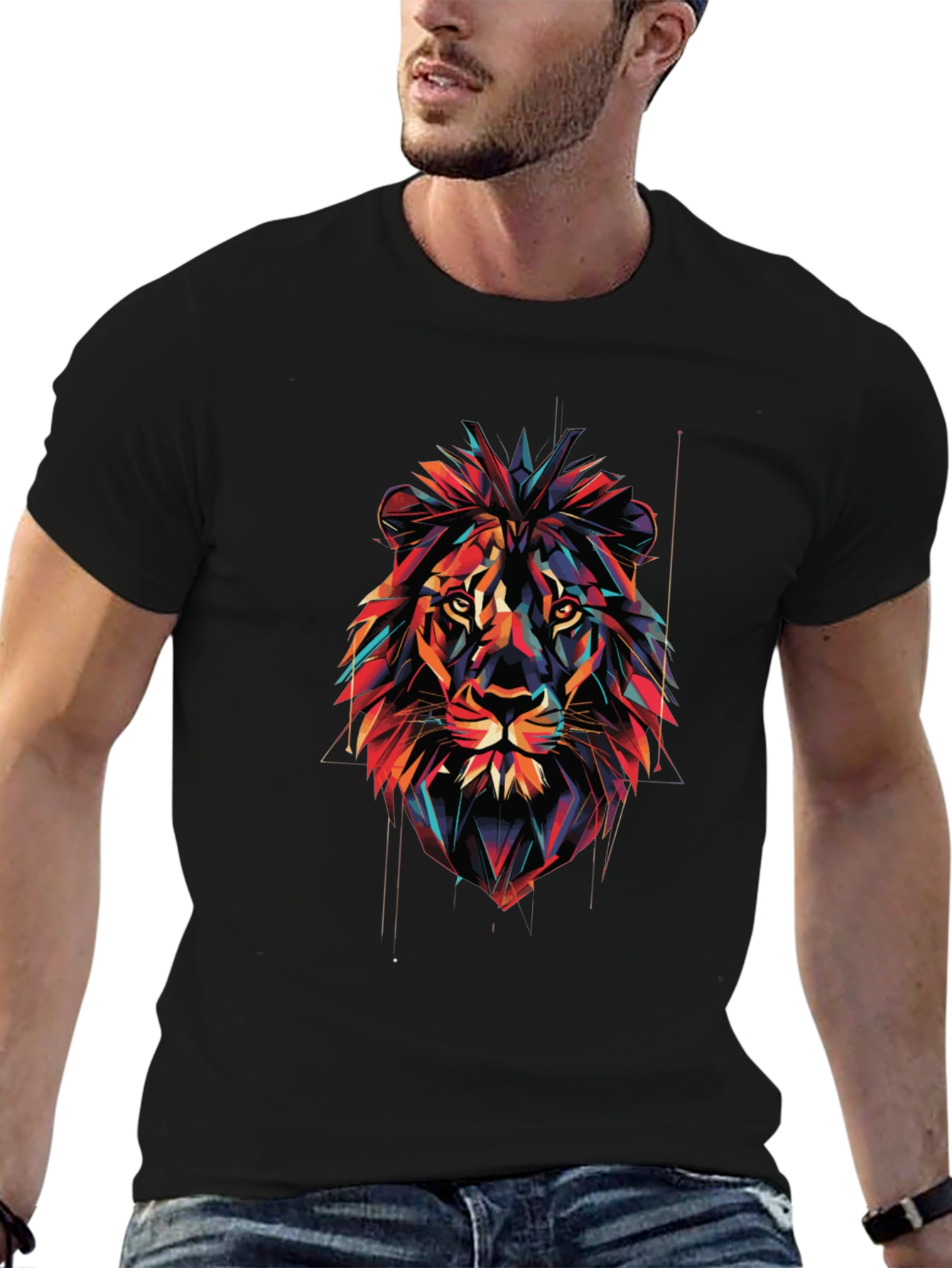 Camiseta Negra con Diseño de León Abstracto
