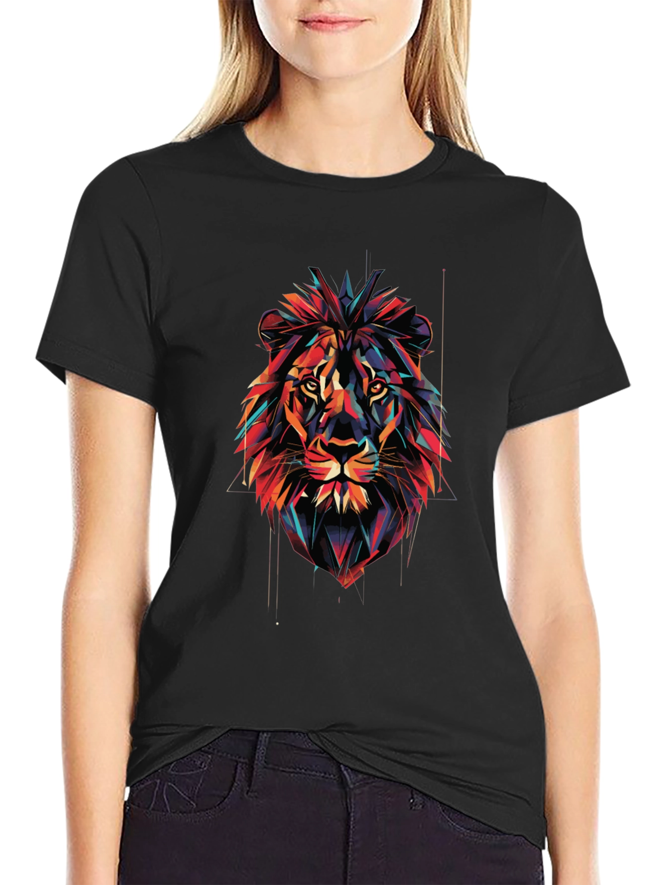 Camiseta Negra con Diseño de León Abstracto