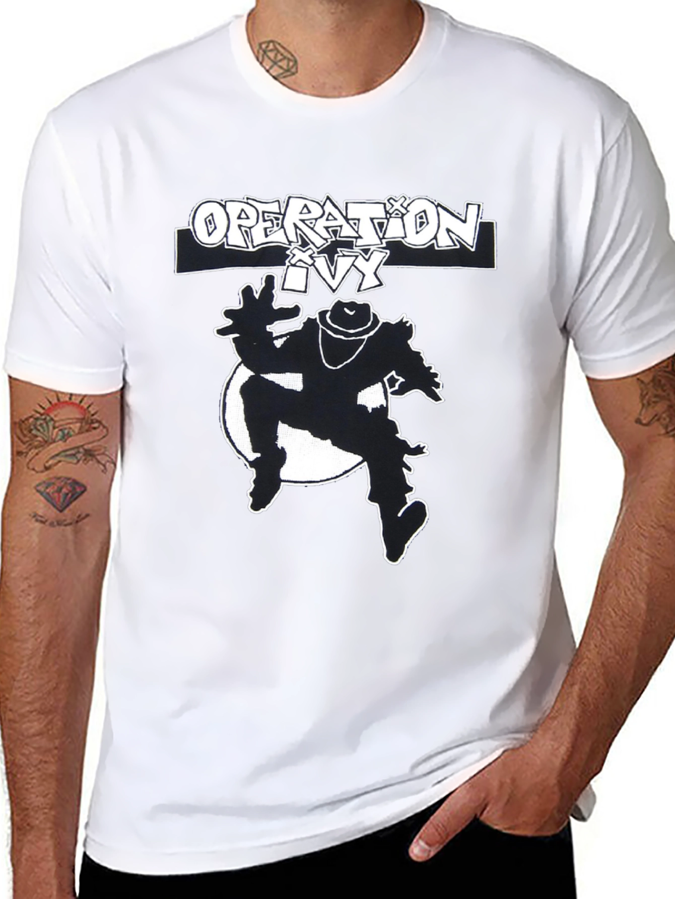 Camiseta Negra Operation Ivy - Estilo Urbano y Musical