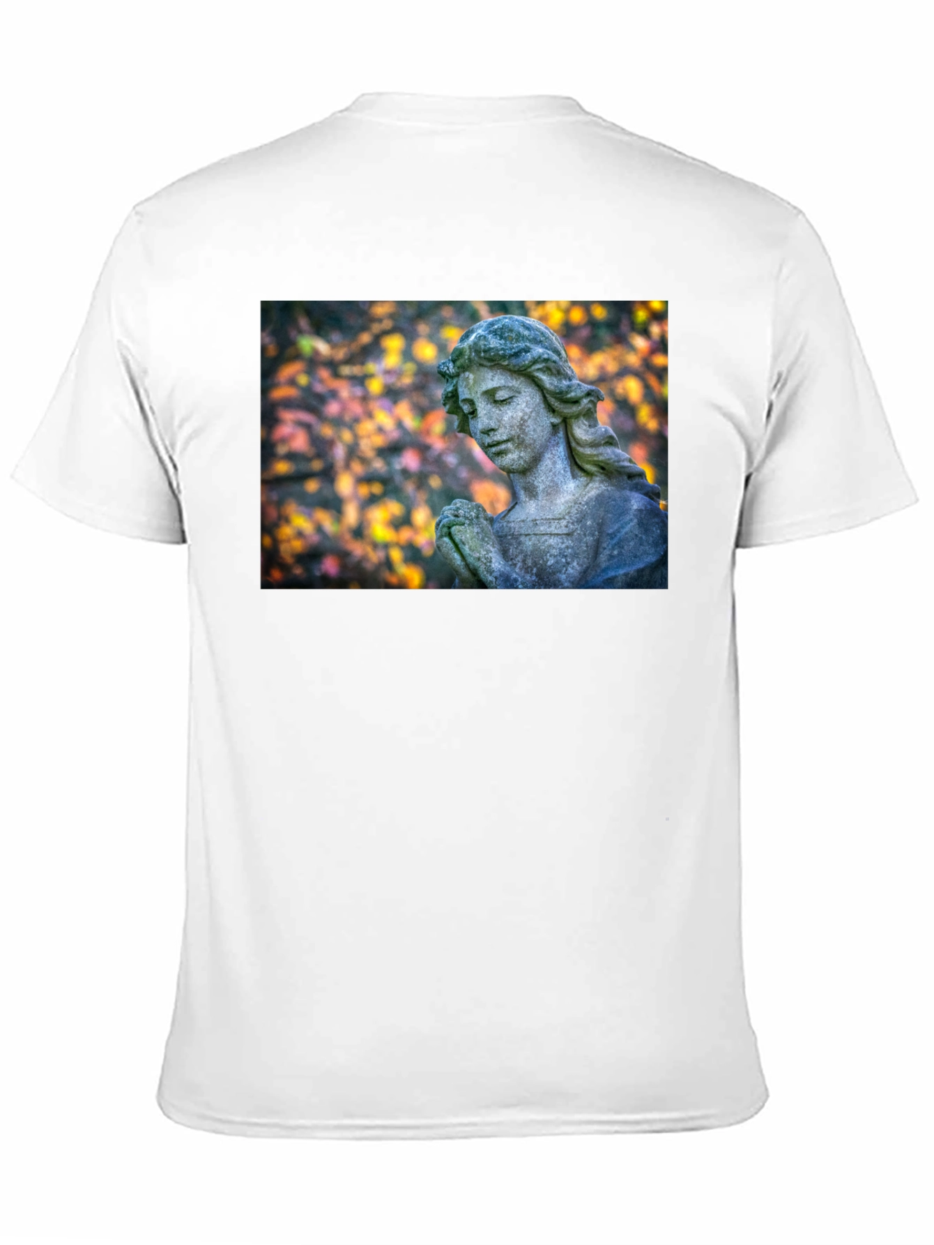 Camiseta Negra con Estatua de Ángel Praying
