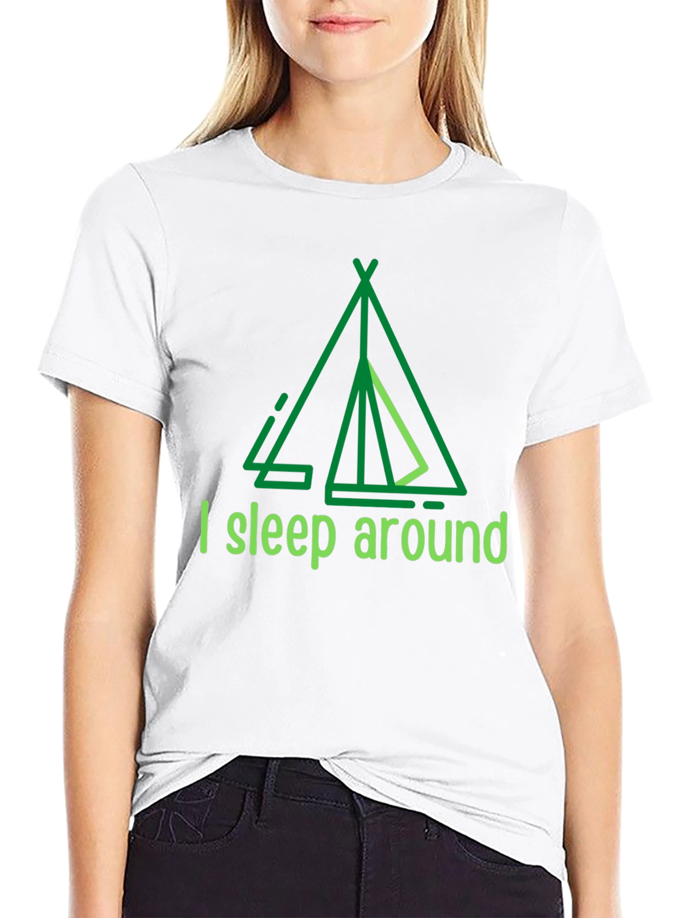 Camiseta Negra I sleep around para Aventureros
