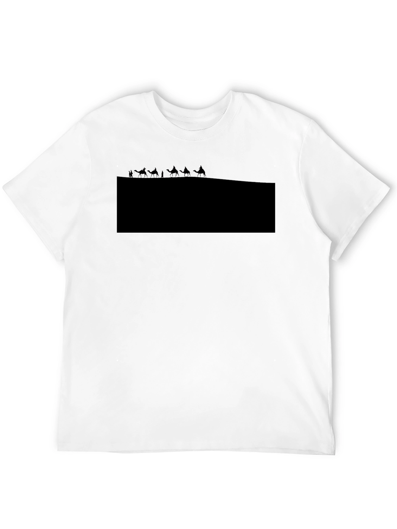 Camiseta Negra con Diseño de Caravana en el Desierto