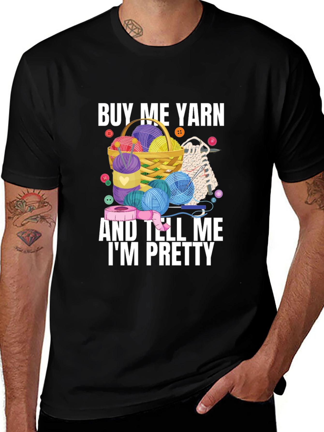 Camiseta Negra Cómprame Hilo y Dime Que Soy Guapa
