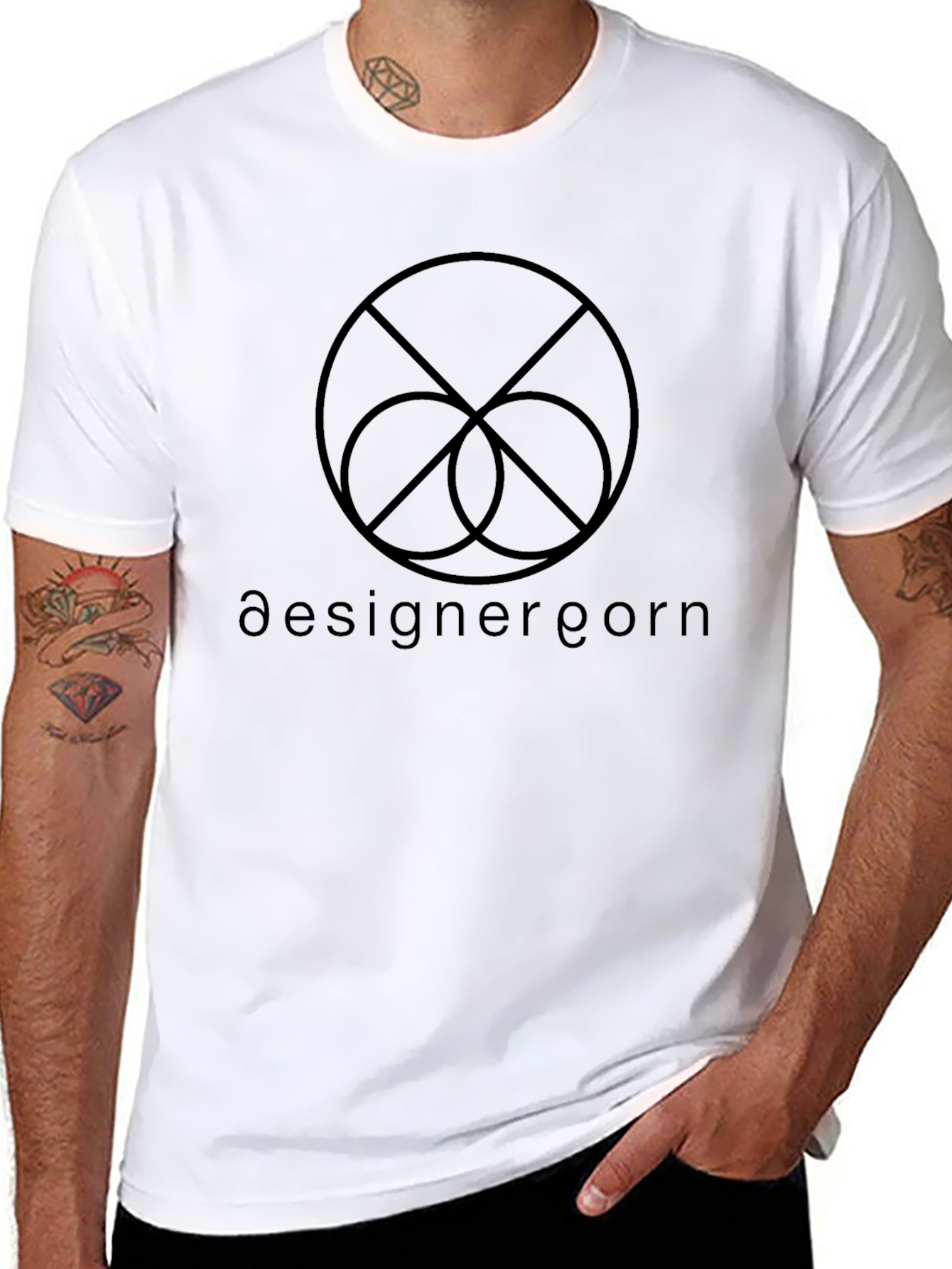 Camiseta Negra con Diseño Gráfico Abstracto y Texto