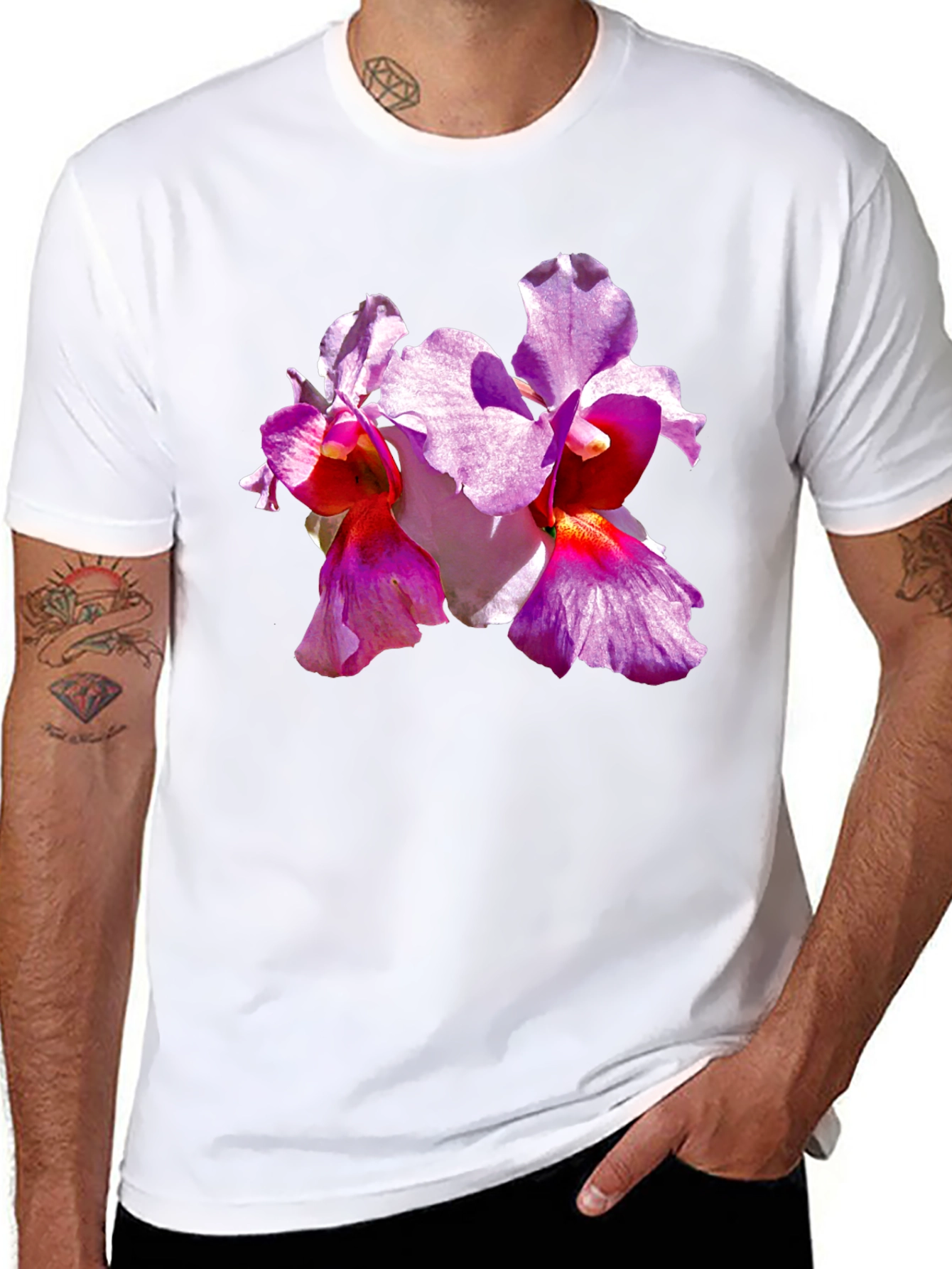 Camiseta Negra con Orquídeas