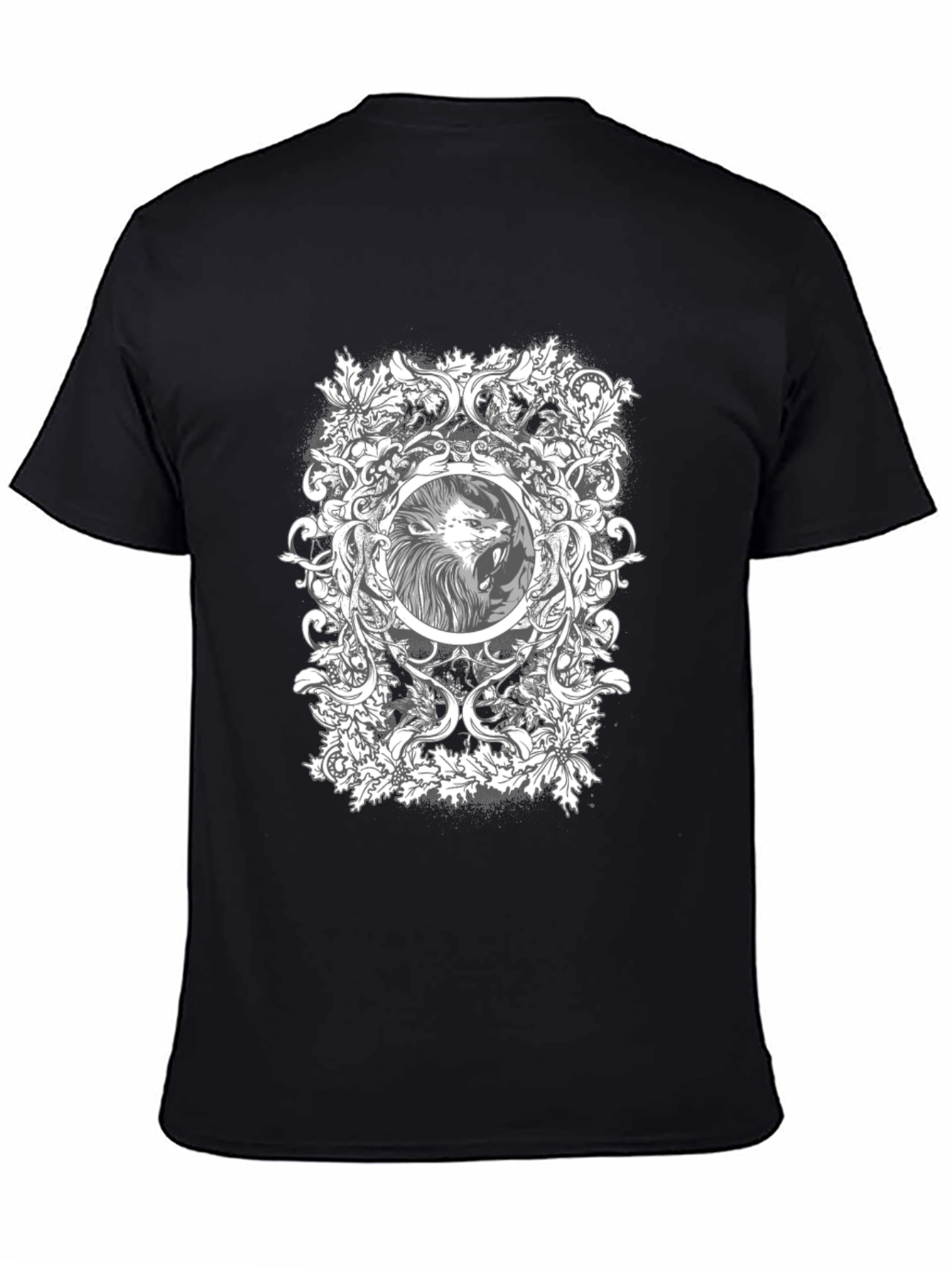 Camiseta Negra con Diseño de León Ornamental