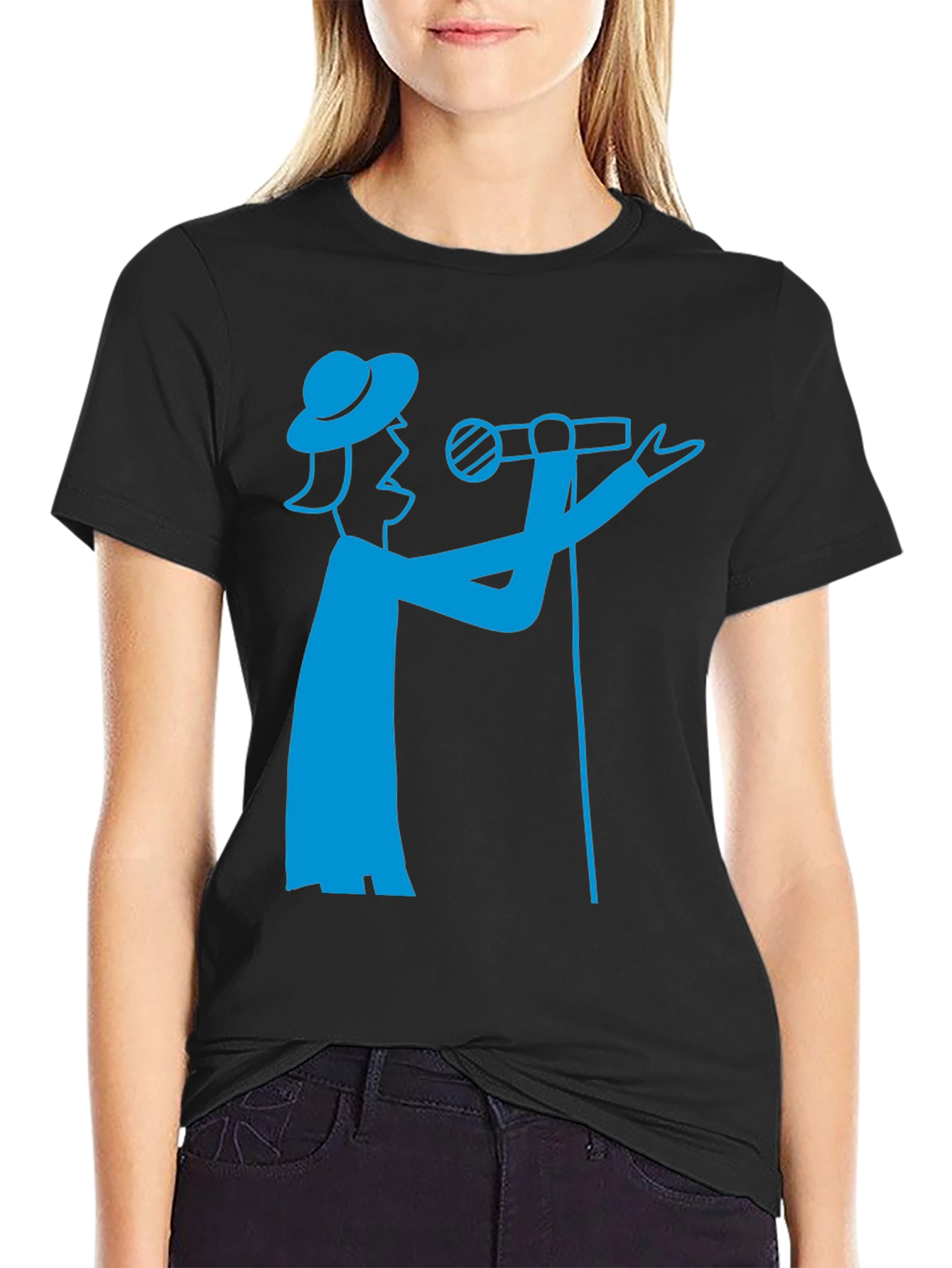 Camiseta Negra con Diseño de Cantante Azul