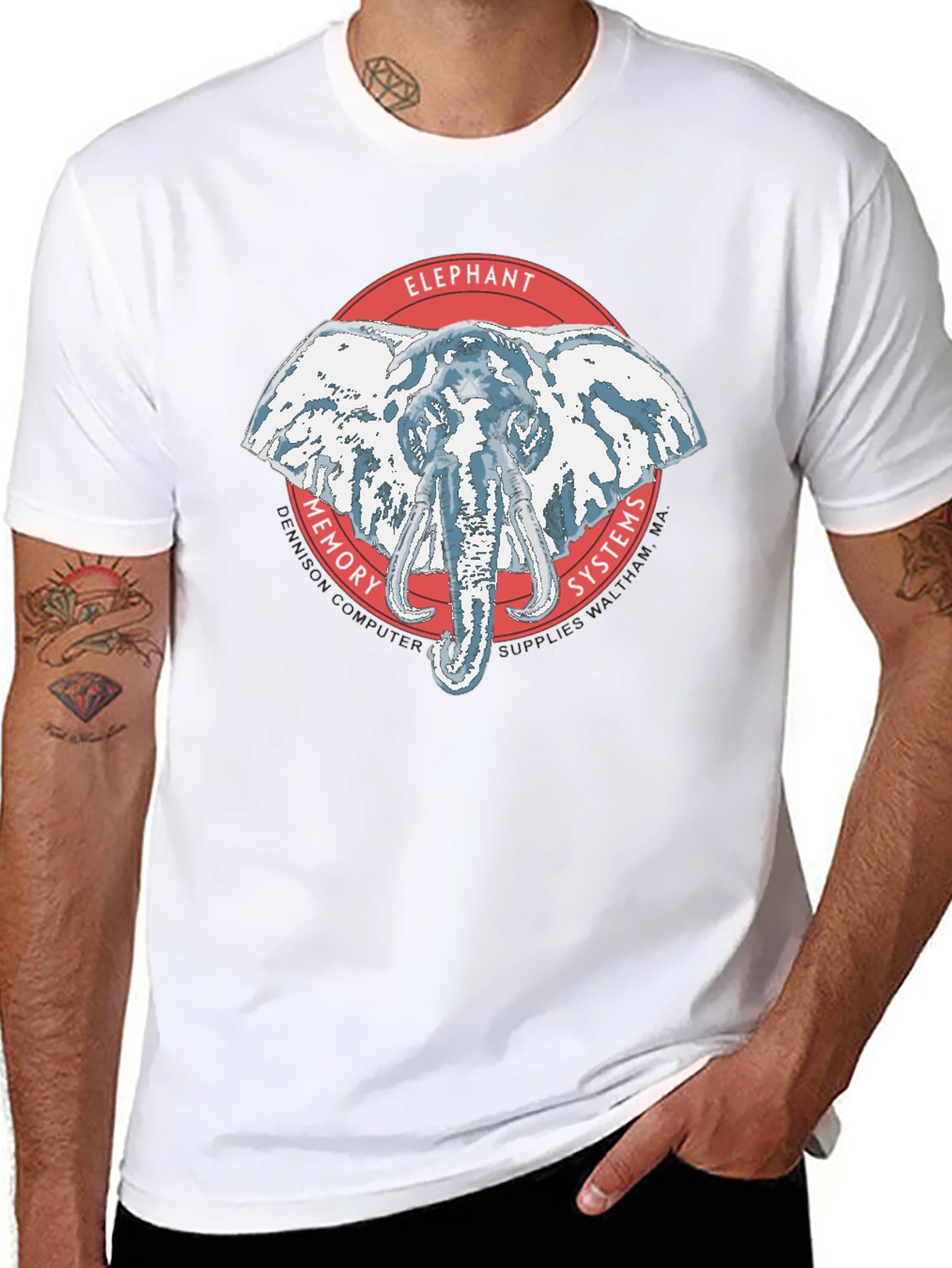 Camiseta Negra: Elefante y Sistemas de Memoria