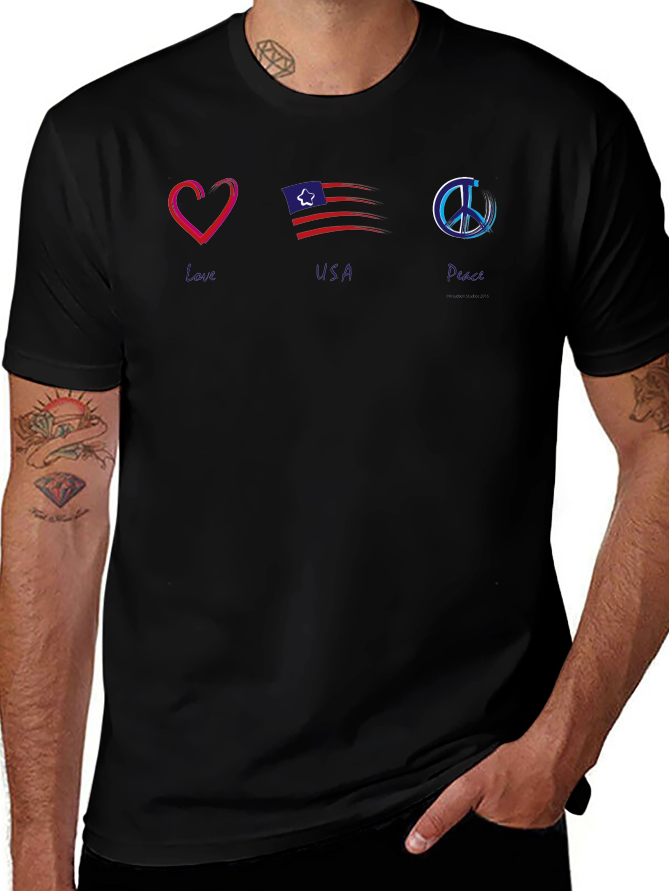 Camiseta Negra con Diseño Amor USA y Paz