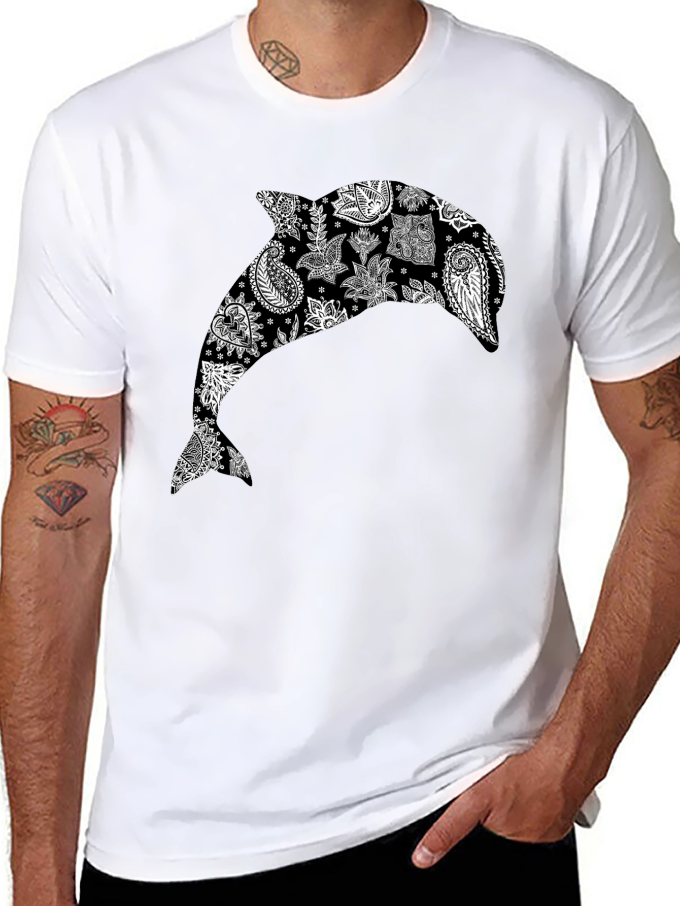 Camiseta Negra con Delfín Estampado