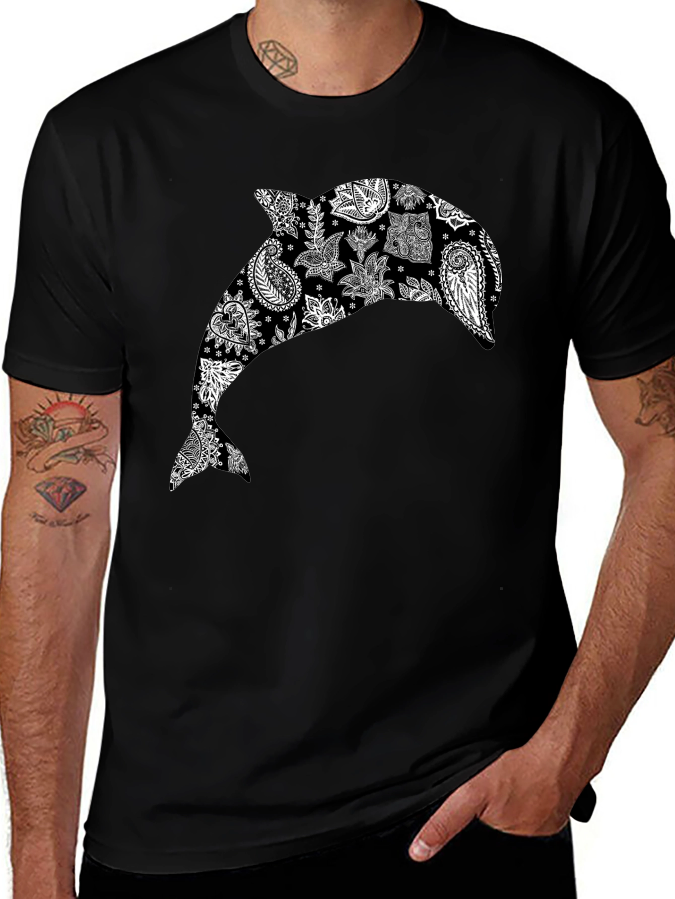 Camiseta Negra con Delfín Estampado