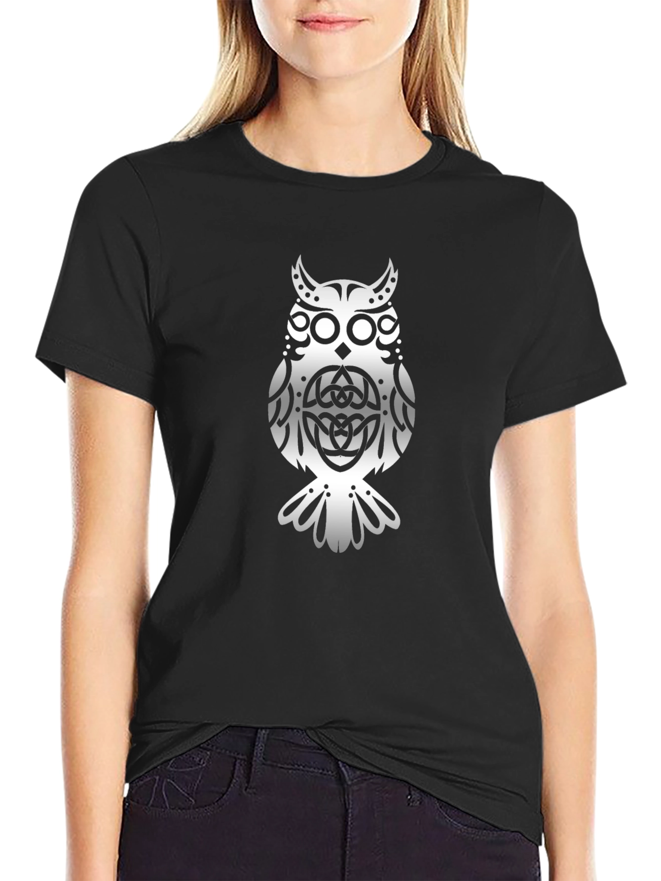 Camiseta Negra con Diseño de Búho Celta