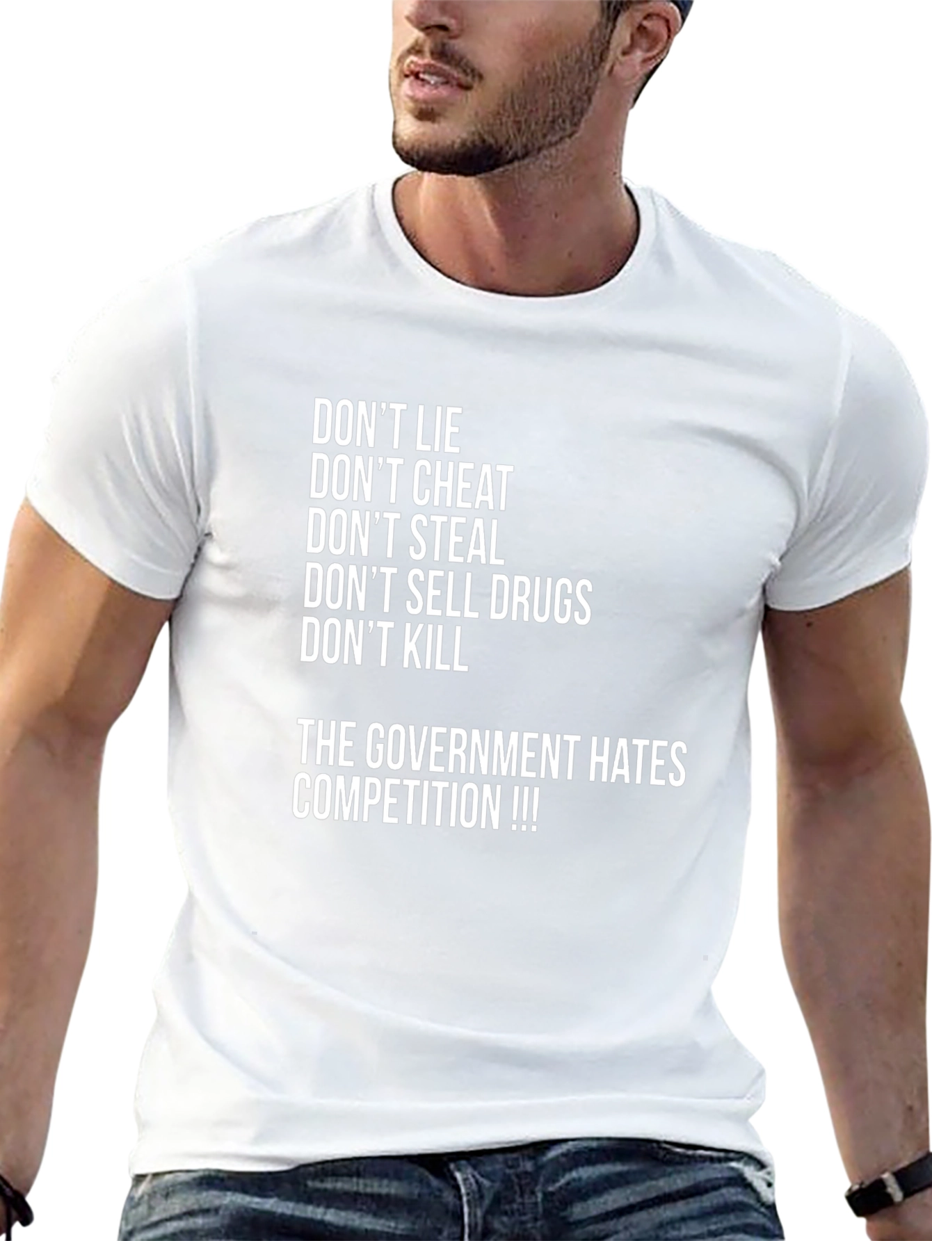 Camiseta Negra con Mensaje Anti-Sistema