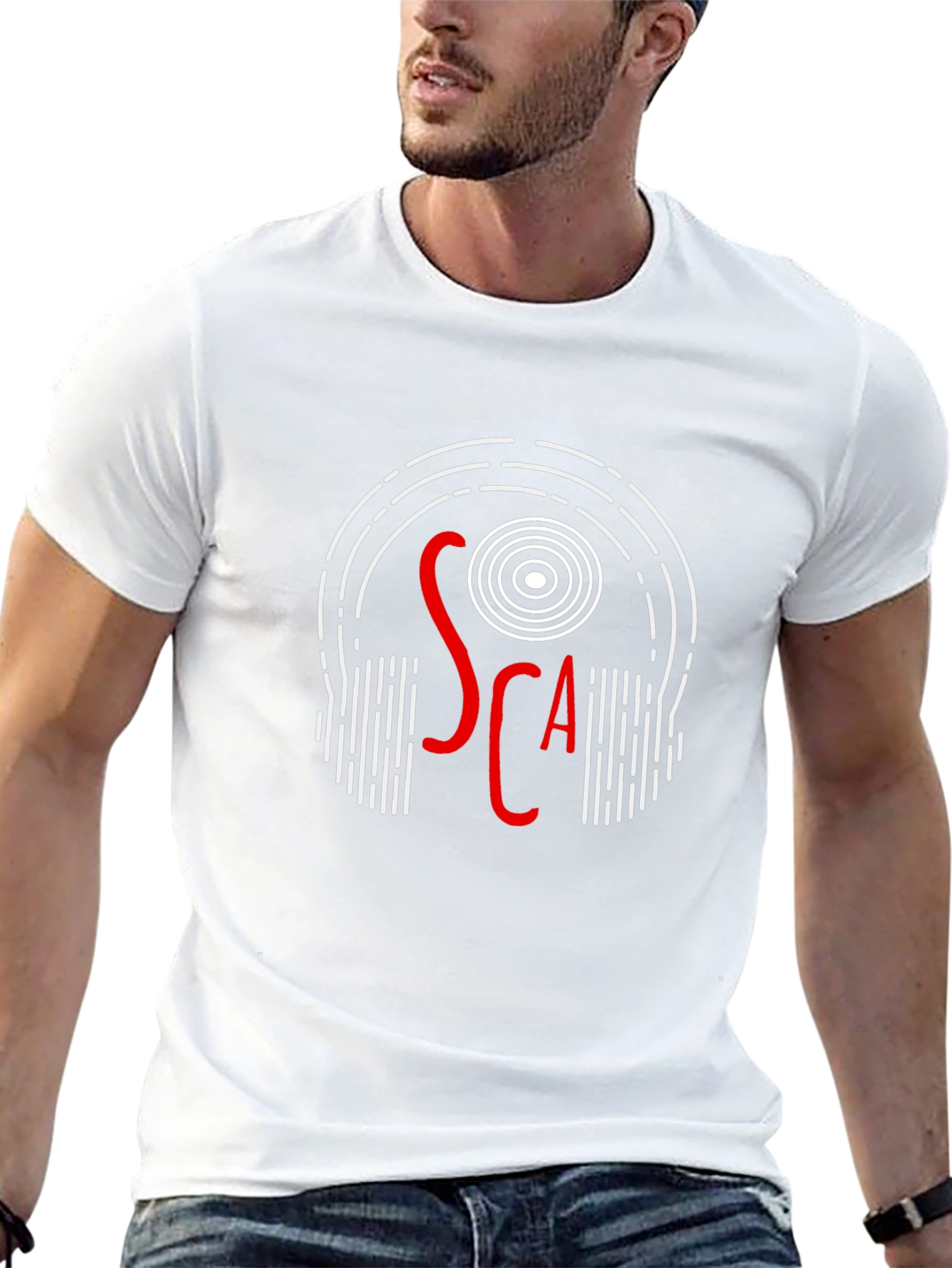 Camiseta Negra con Diseño de Auriculares y Texto SCA