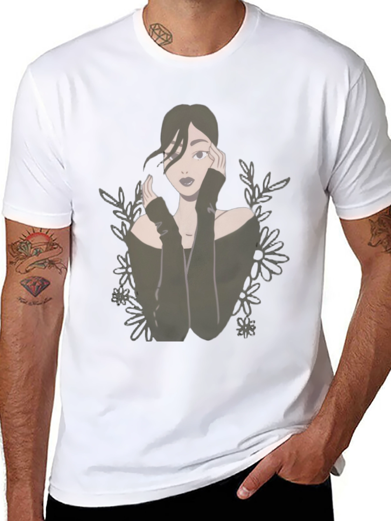 Camiseta Negra con Diseño de Mujer Floral