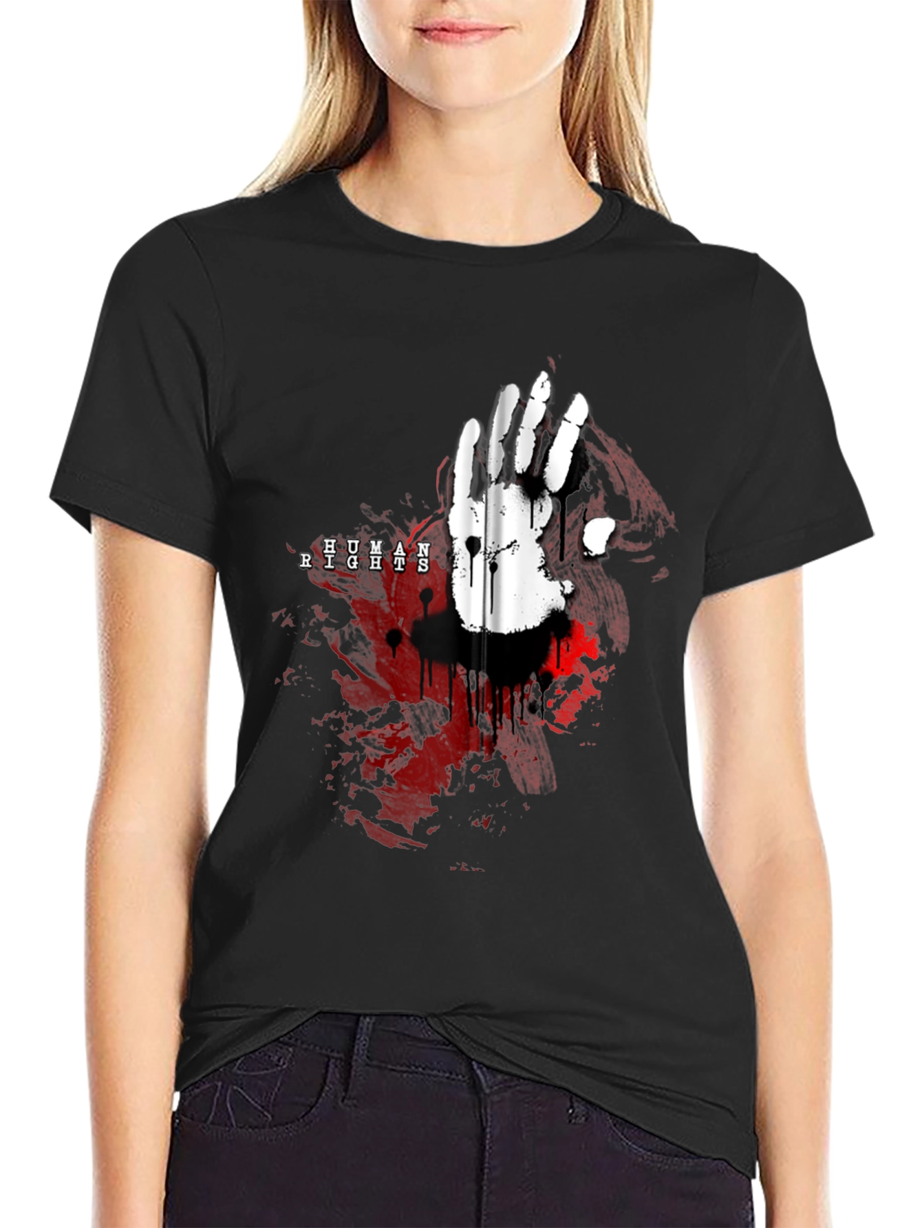 Camiseta Negra con Diseño de Mano y Derechos Humanos