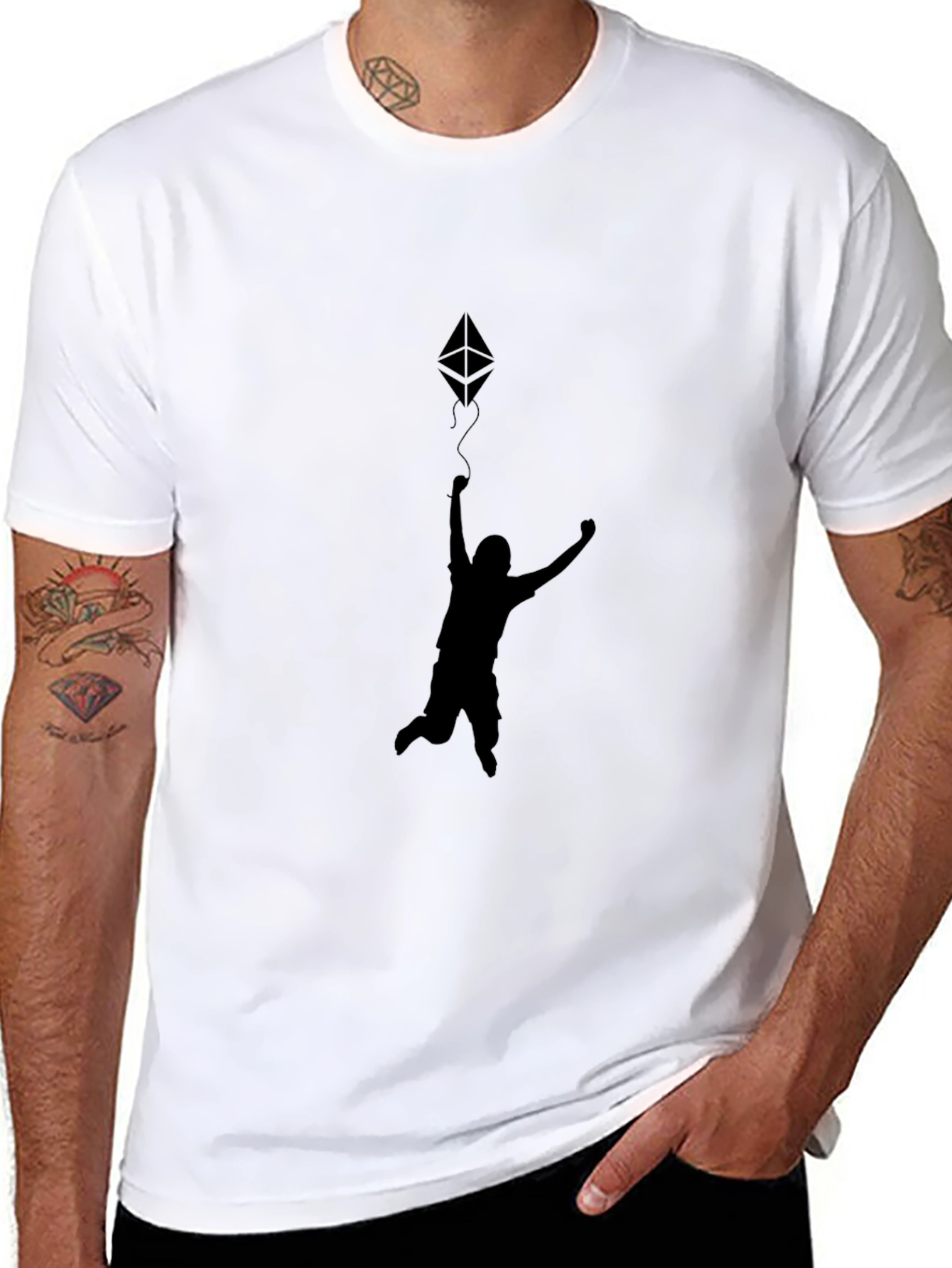 Camiseta Negra Estampado Hombre Saltando Ethereum