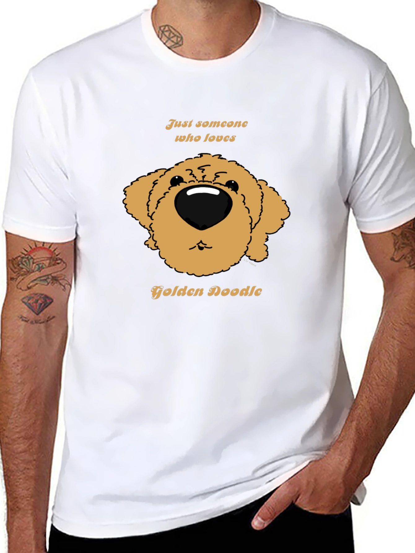 Camiseta Negra con Diseño de Golden Doodle