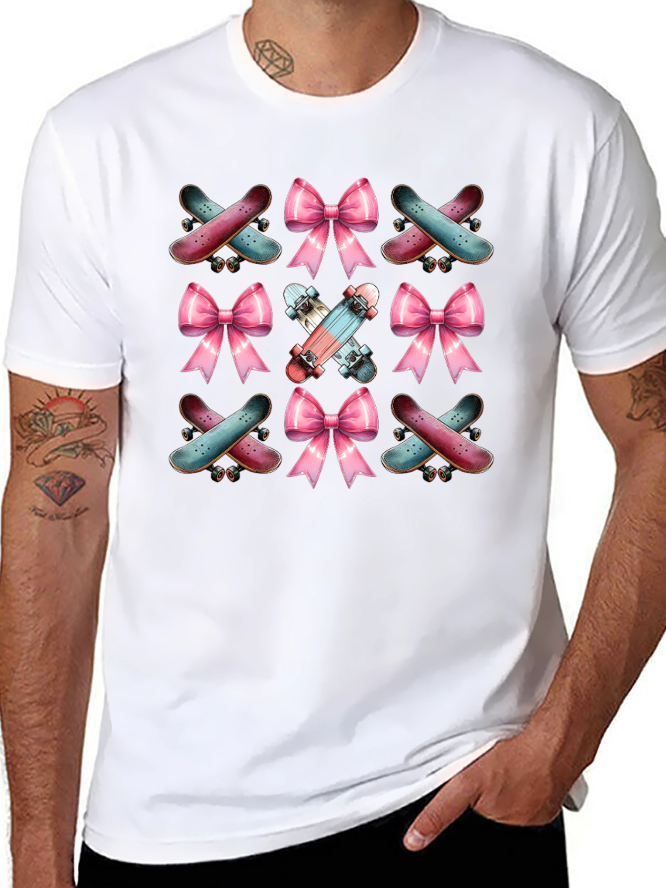 Camiseta Negra con Diseño de Patinetas y Lazos