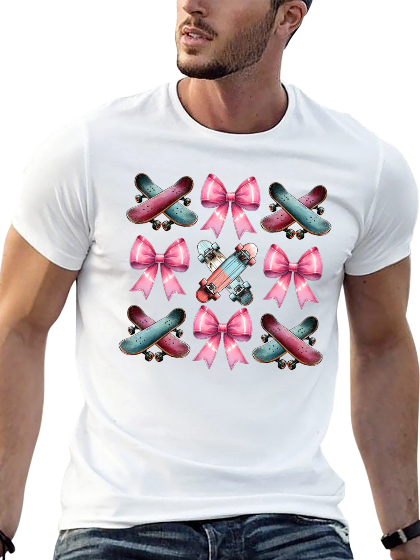 Camiseta Negra con Diseño de Patinetas y Lazos