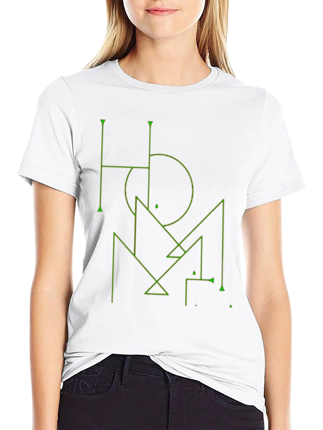 Camiseta Negra Diseño Geométrico Verde Estilo Abstracto