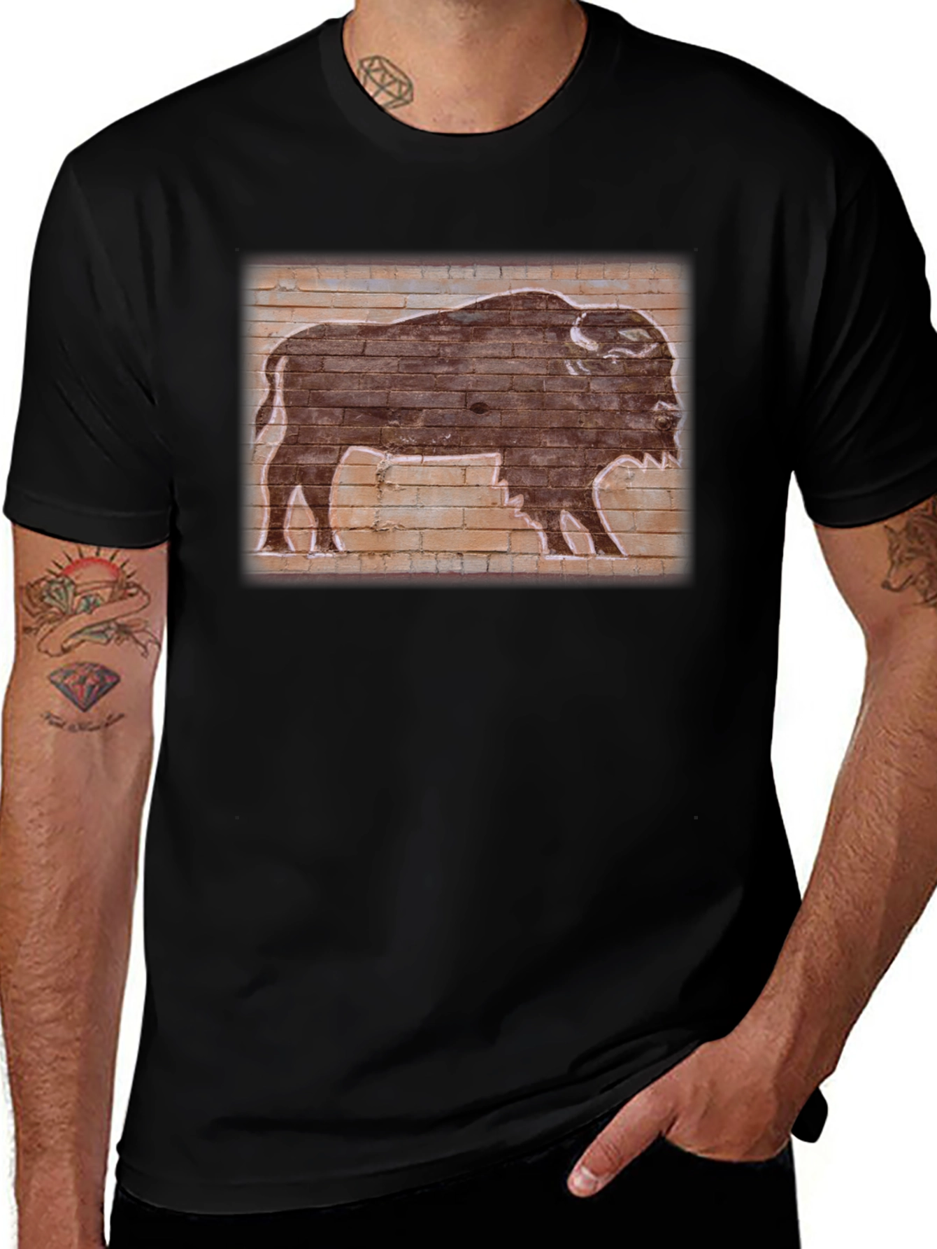 Camiseta Negra con Diseño de Búfalo Retro
