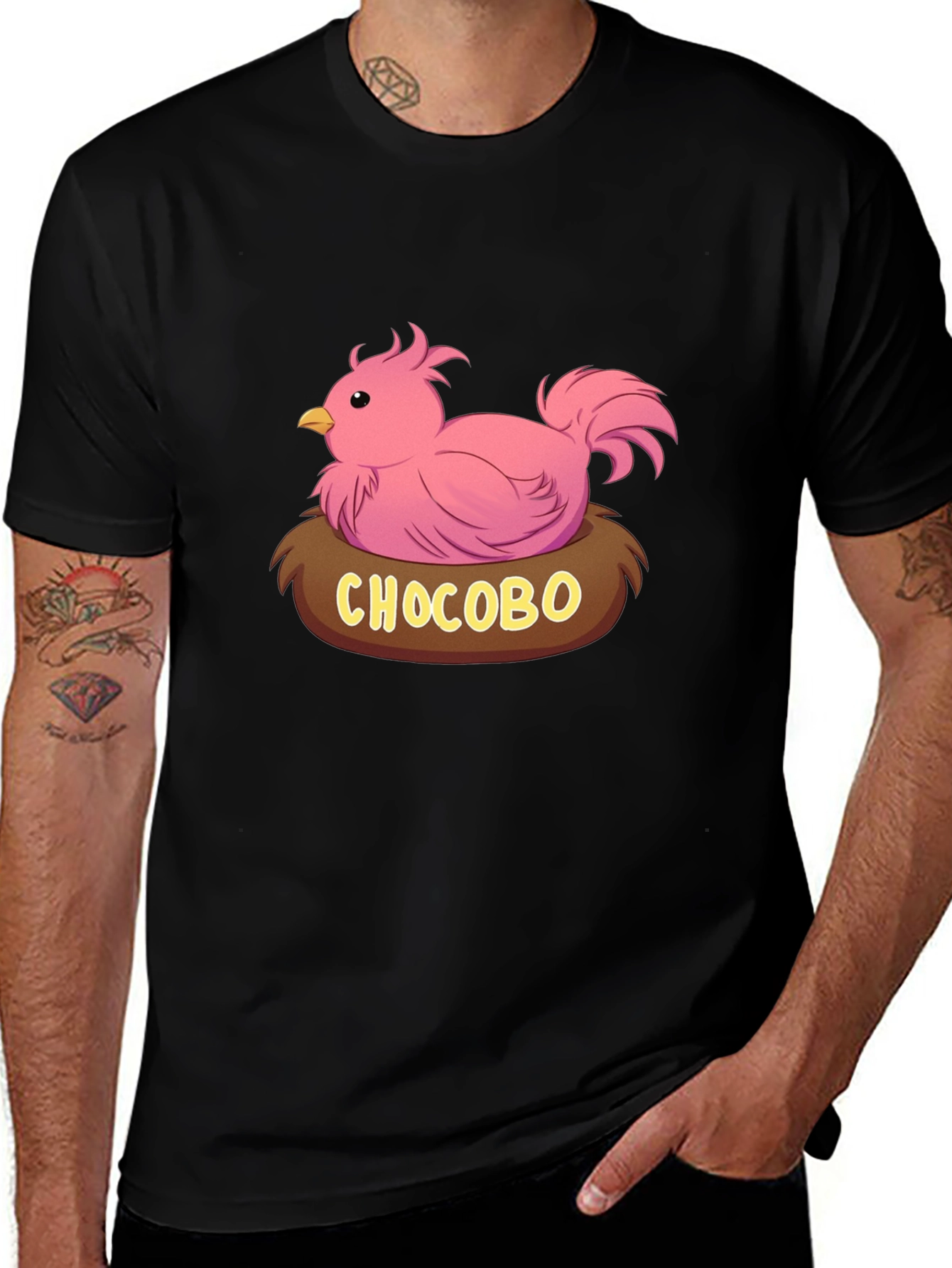 Camiseta Negra con Diseño Chocobo Rosa