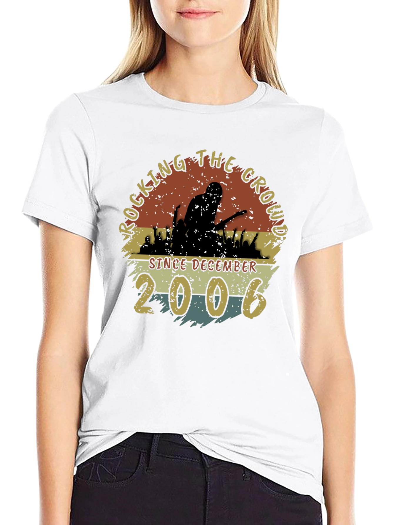 Camiseta Negra Retro Rocking The Crowd Desde 2006