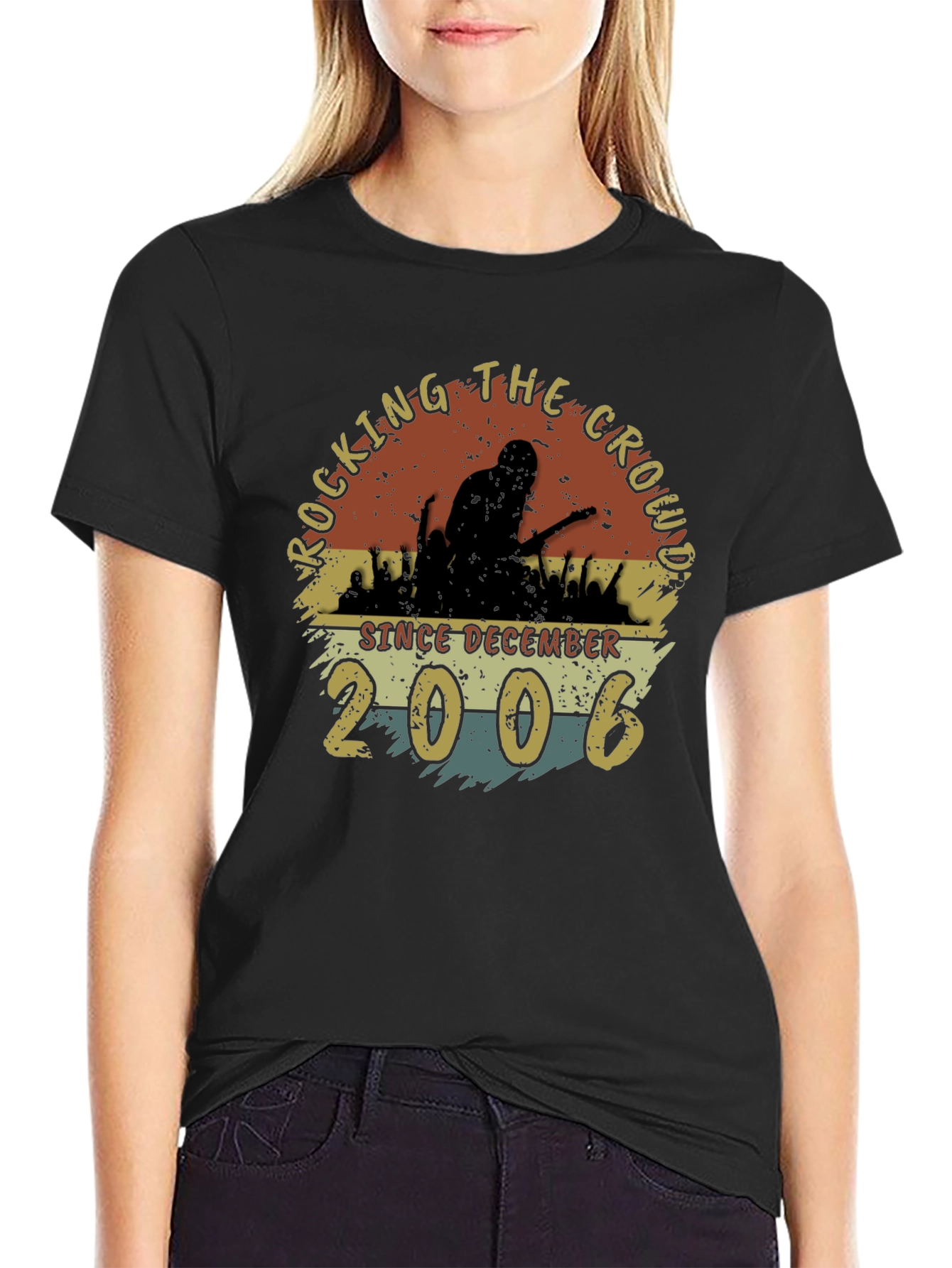 Camiseta Negra Retro Rocking The Crowd Desde 2006