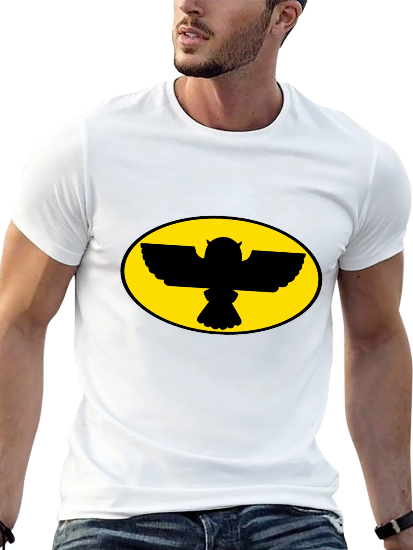 Camiseta Negra con Diseño de Búho Ovalado