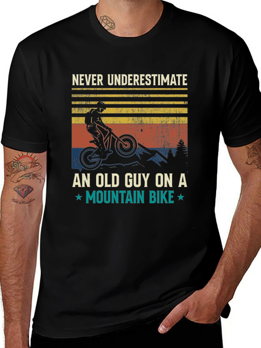 Camiseta Negra: Nunca Subestimes a un Viejo en Bici de Montaña
