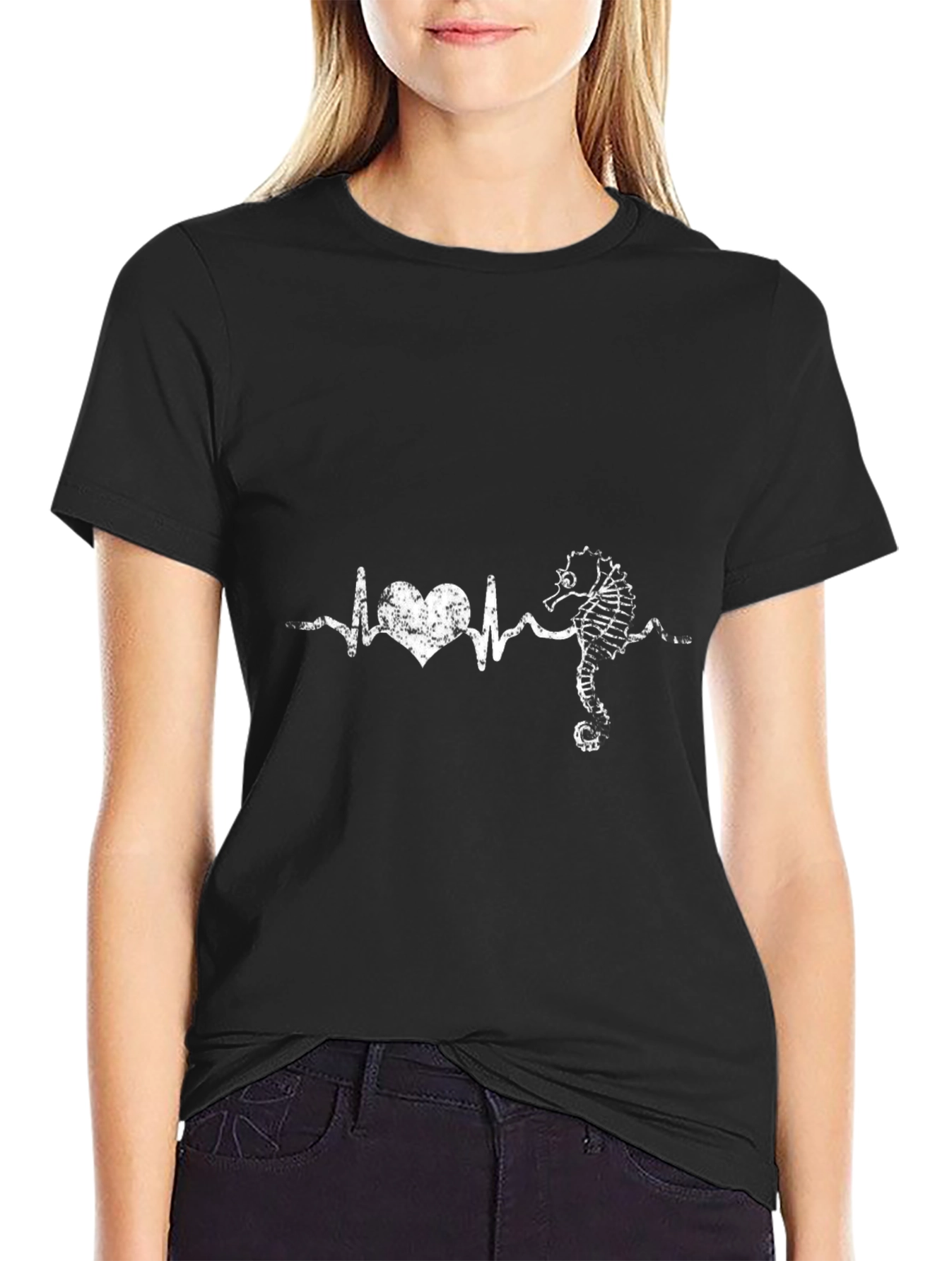 Camiseta Negra con Diseño de Latido Marino