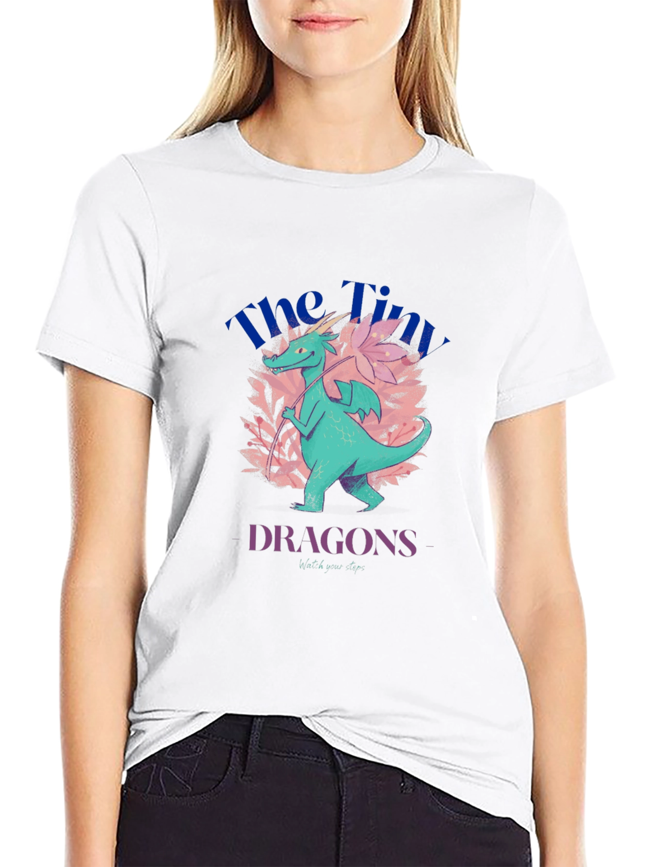 Camiseta Negra con Diseño de Dragón Floral
