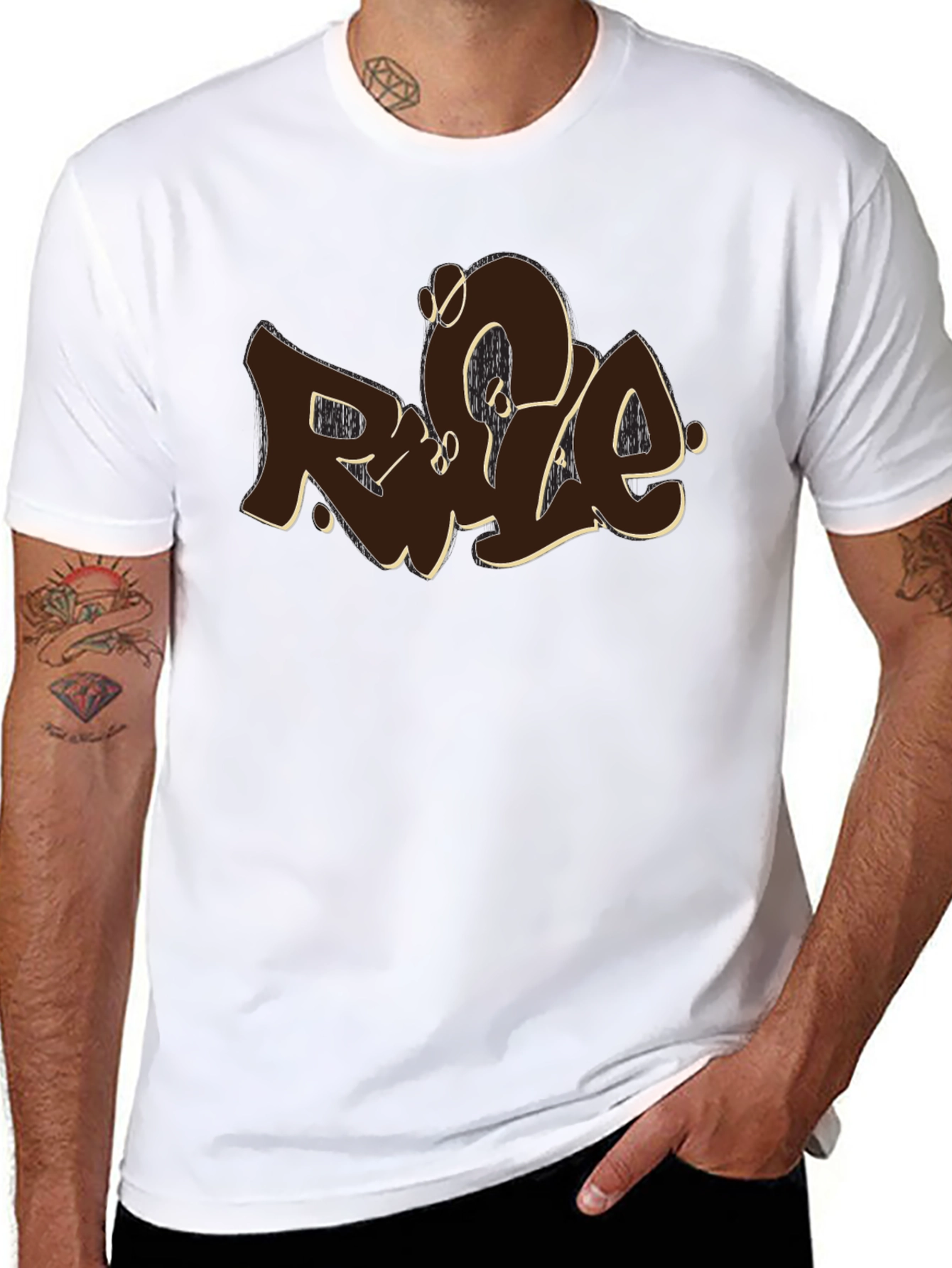 Camiseta Negra con Diseño Rule