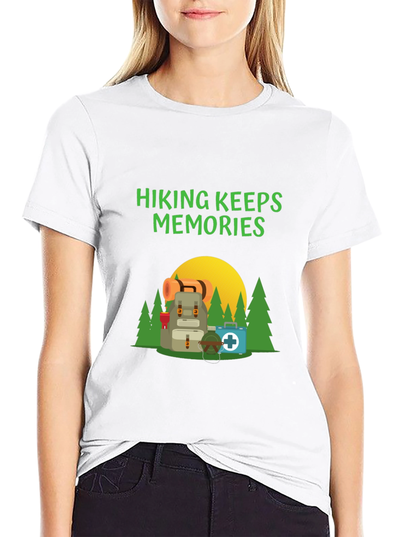 Camiseta Negra Hiking Keeps Memories