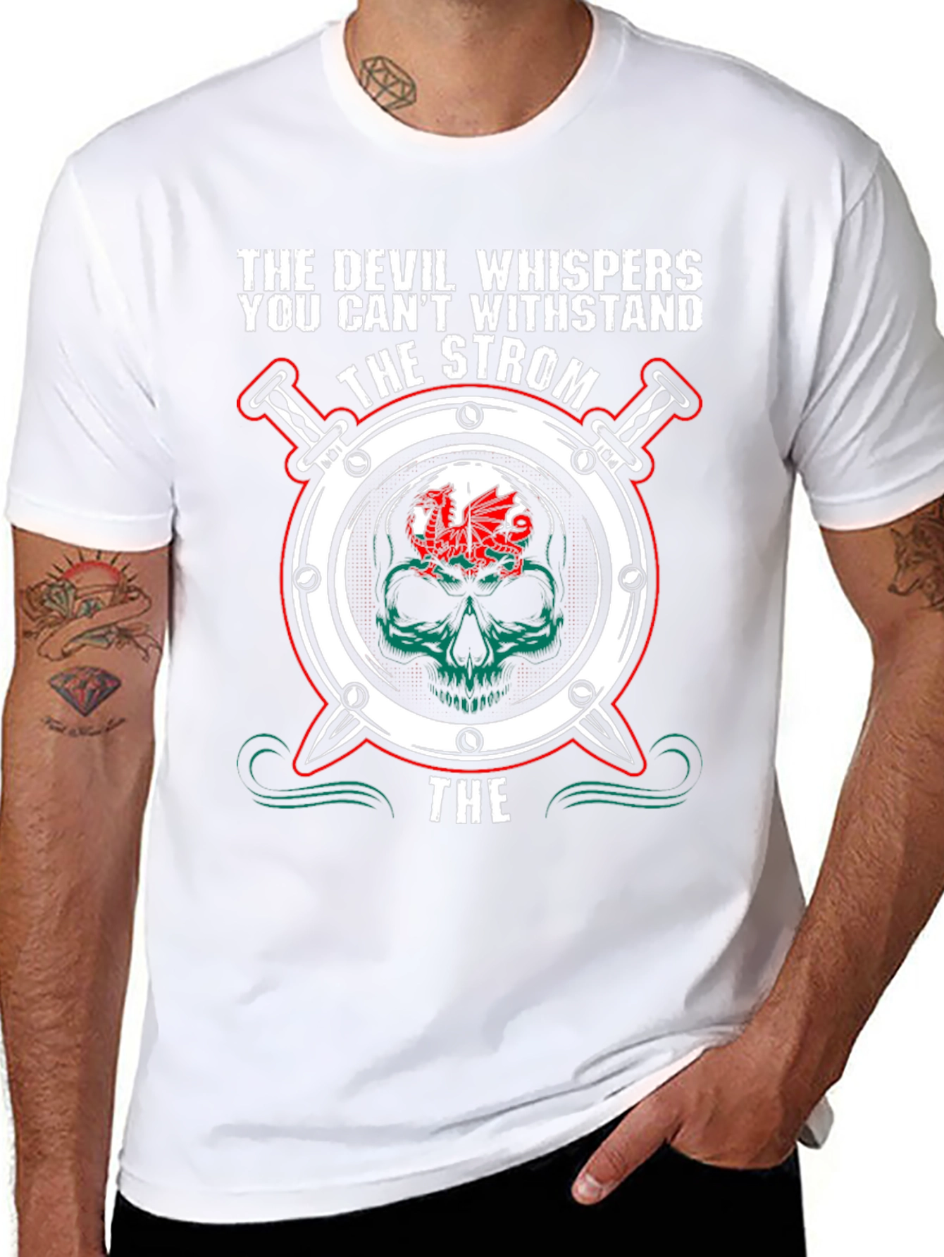 Camiseta Negra: El Diablo Whispers - Diseño Único