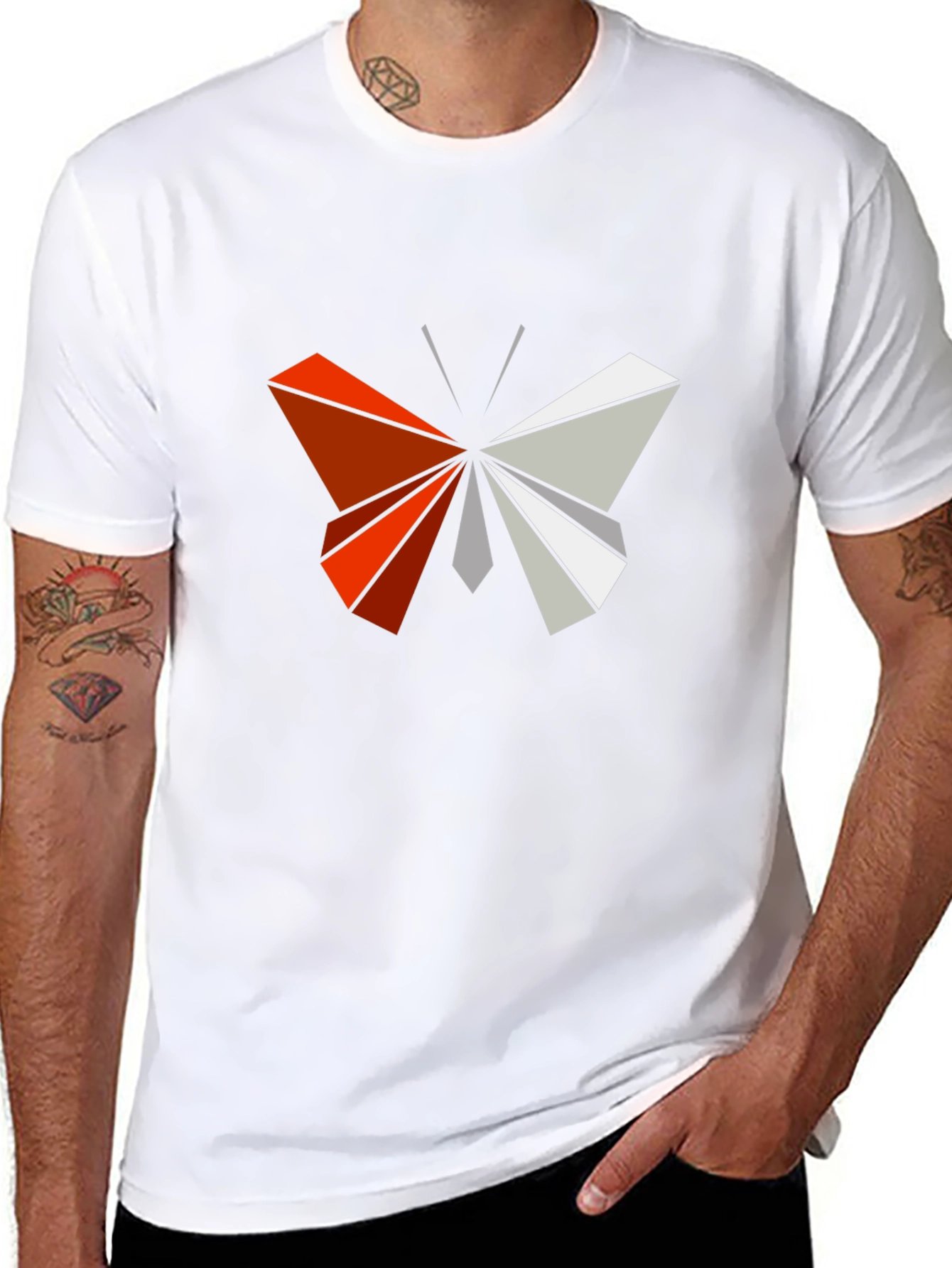 Camiseta Negra con Mariposa Geométrica
