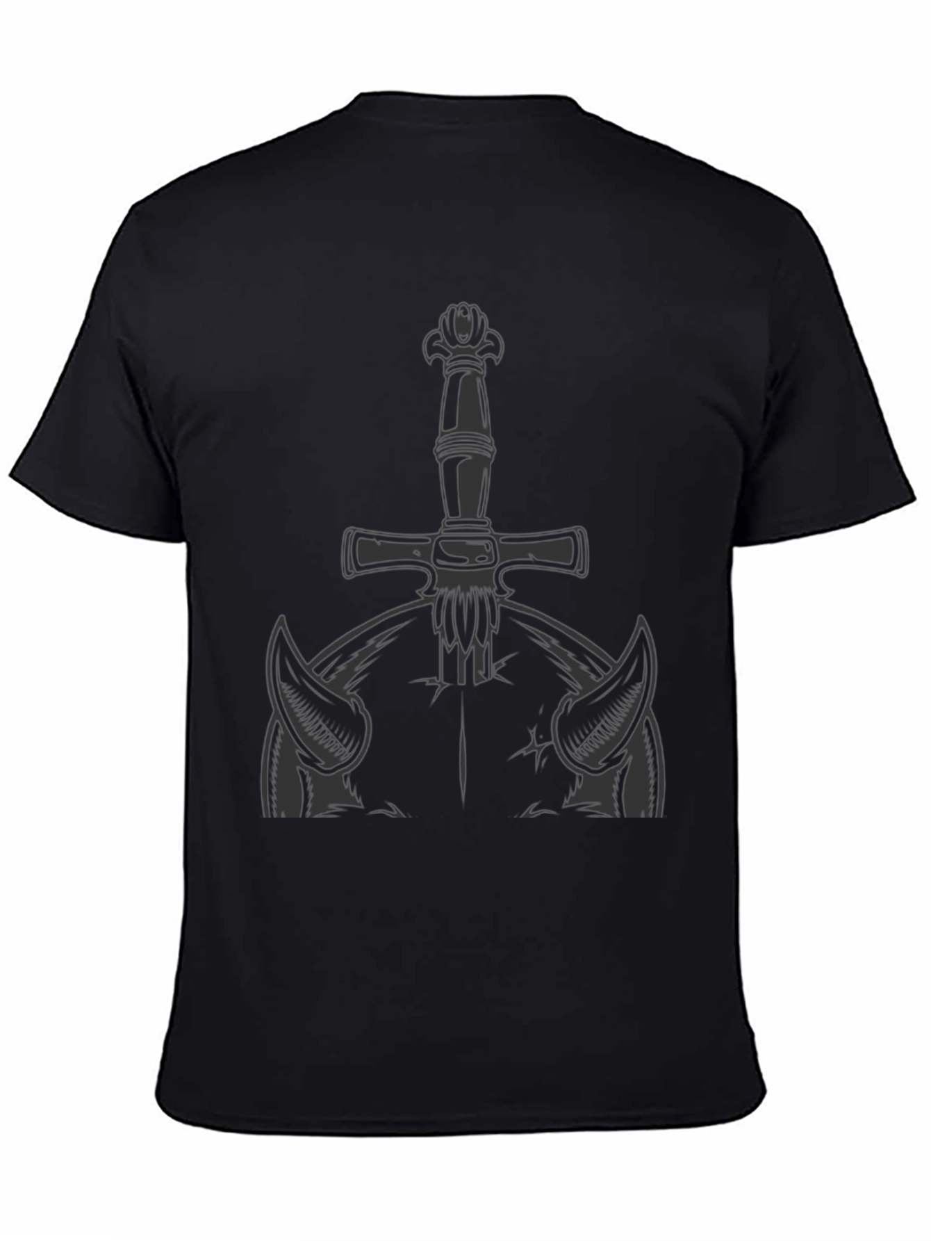 Camiseta Negra con Diseño de Espada y Cuernos