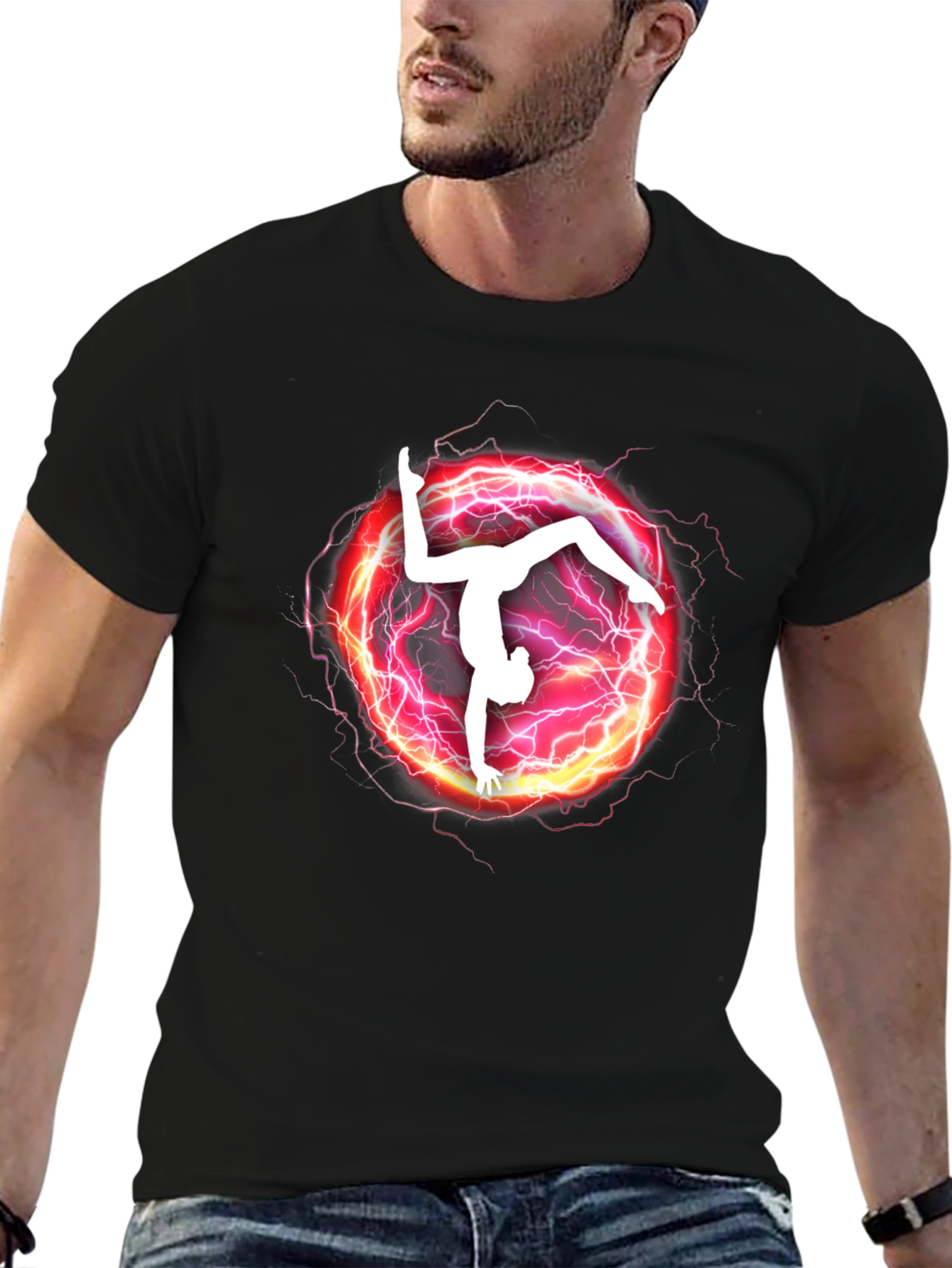 Camiseta Negra con Diseño de Gimnasta Eléctrica
