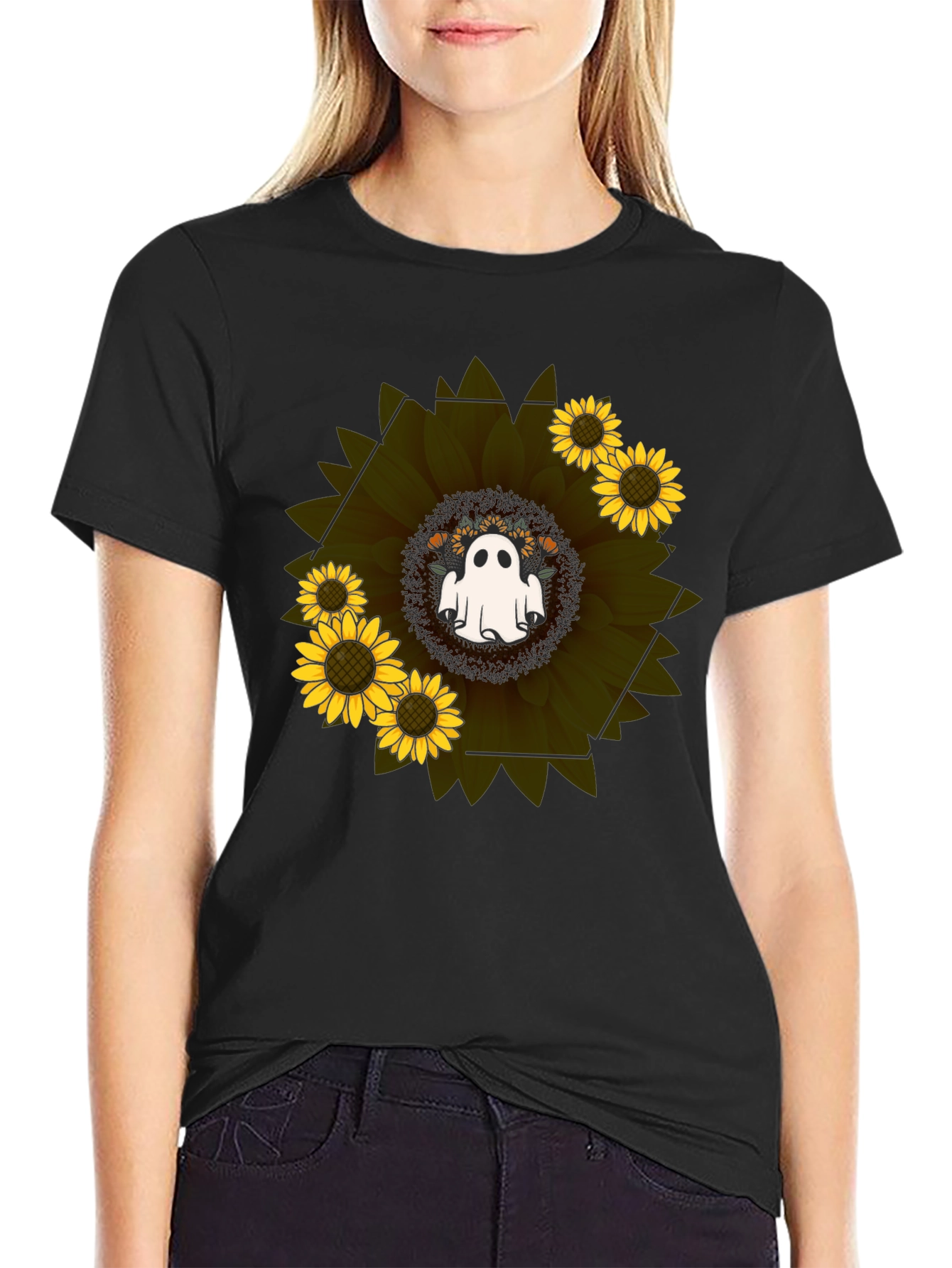 Camiseta Negra con Girasol y Fantasma
