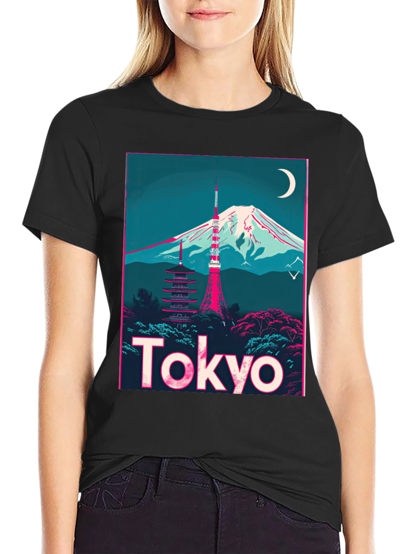 Camiseta Negra Tokio: Diseño Único
