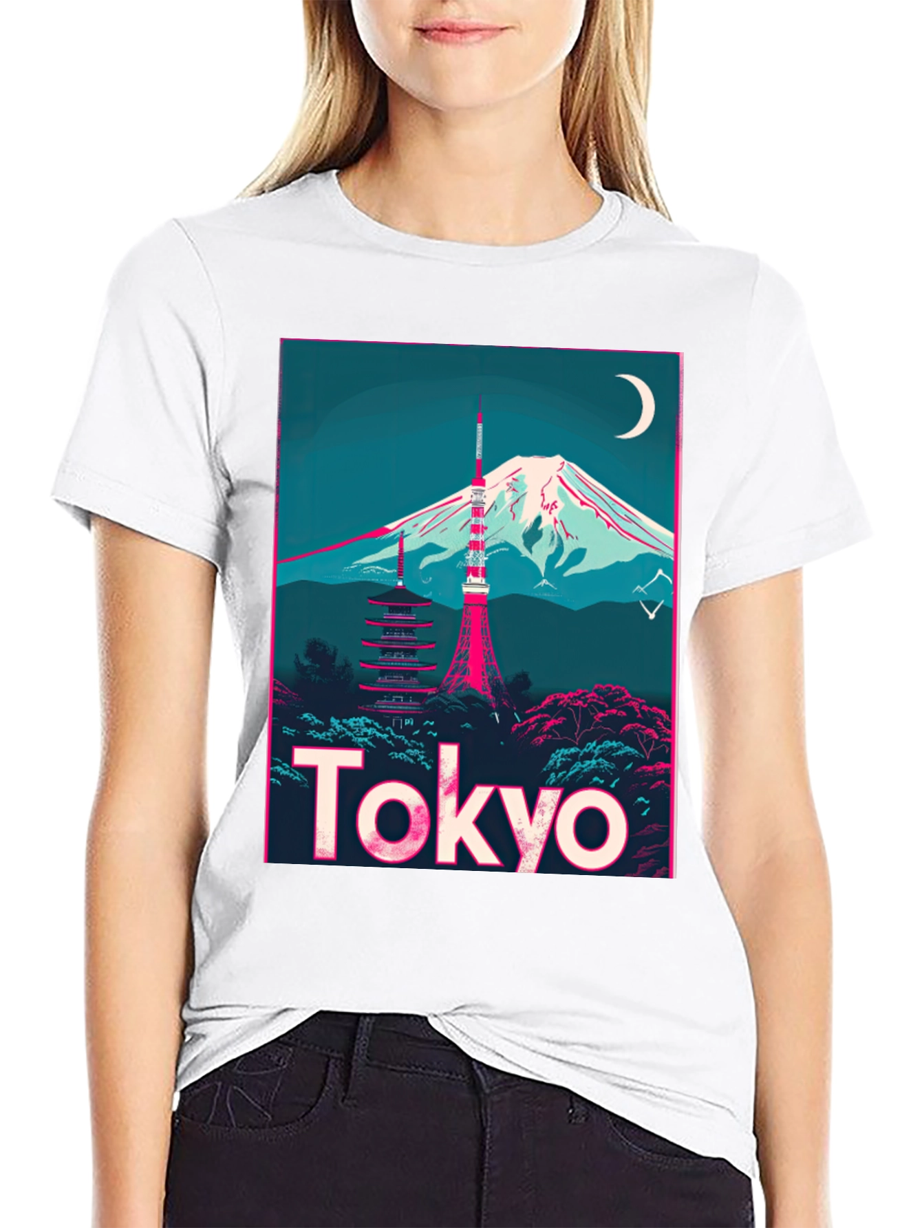 Camiseta Negra Tokio: Diseño Único