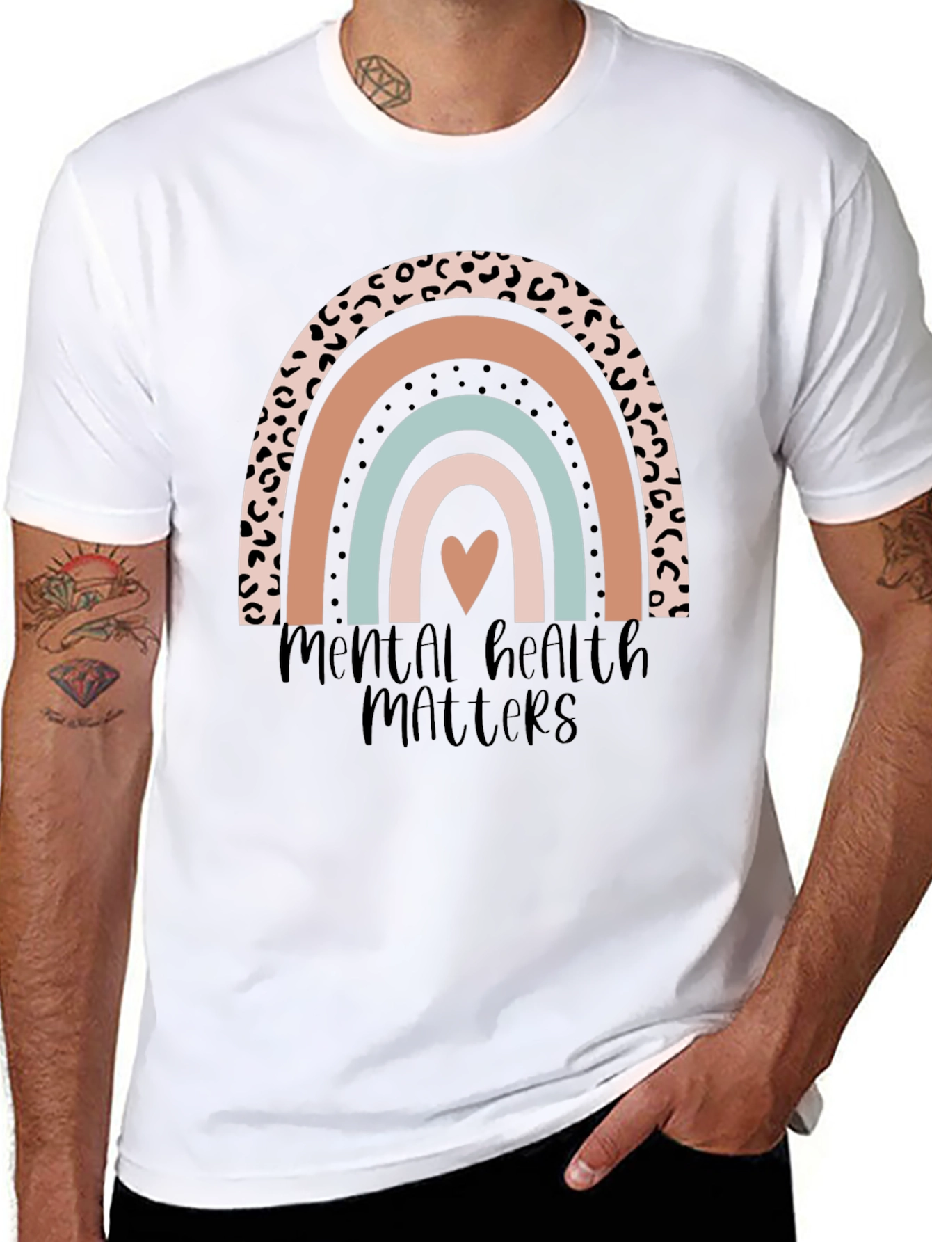 Camiseta Negra con Arcoíris Salud Mental Importa