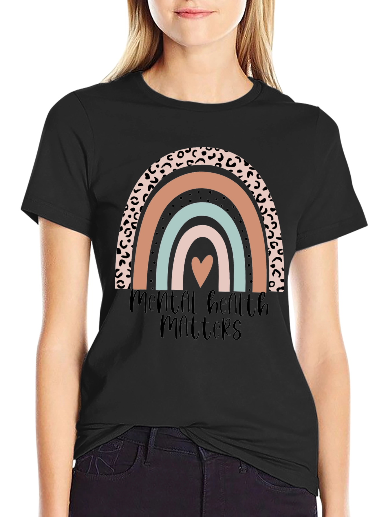 Camiseta Negra con Arcoíris Salud Mental Importa