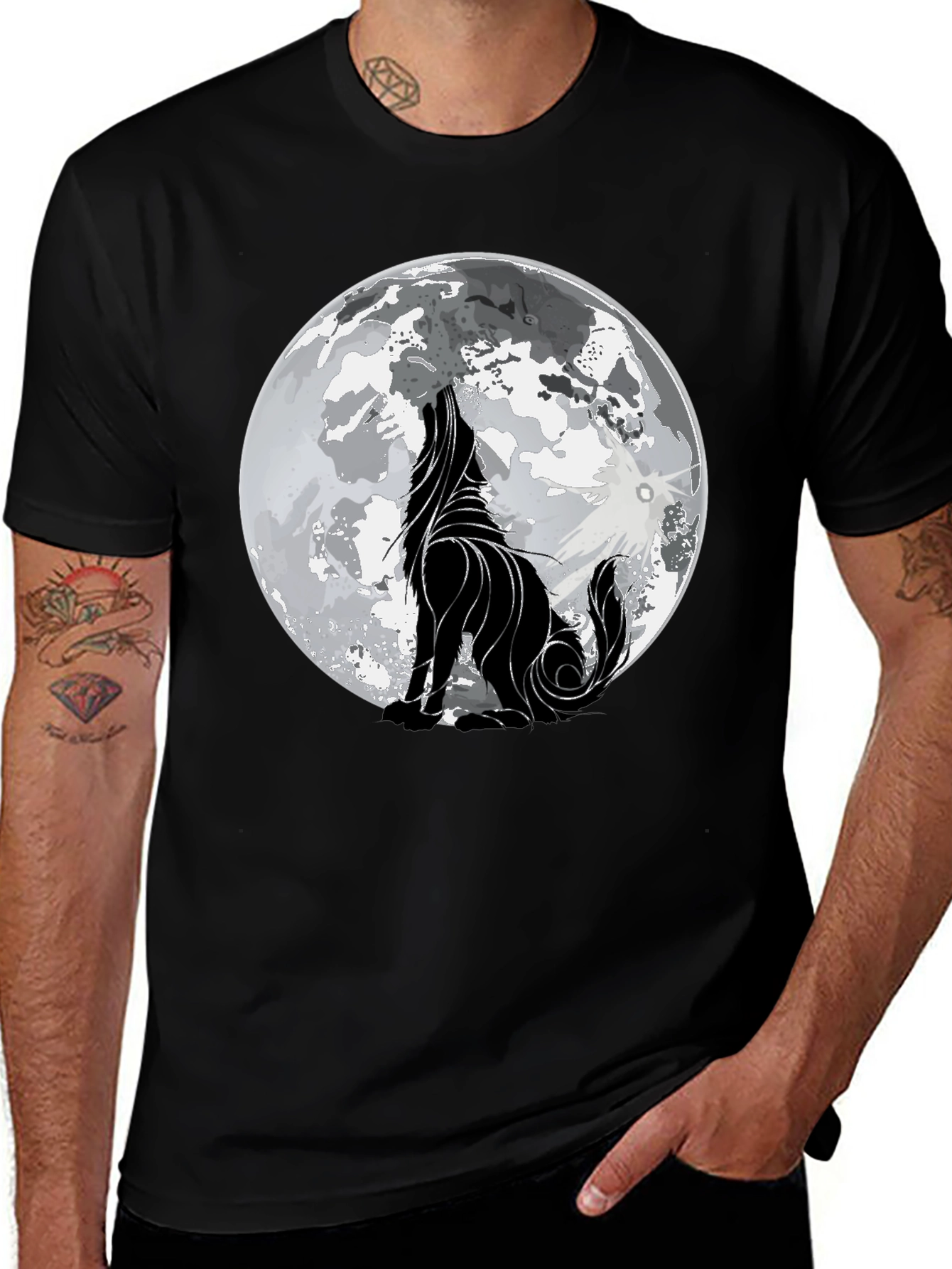 Camiseta Hombre Negra con Lobo Aullando a la Luna