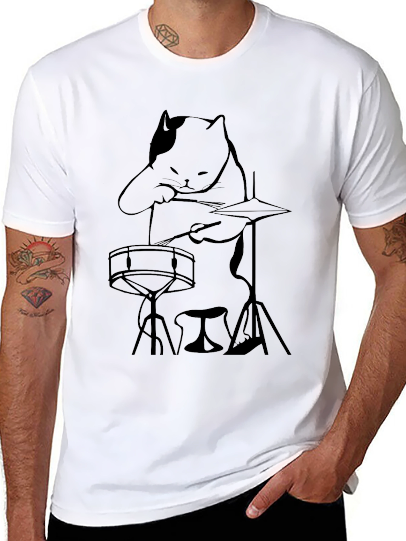 Camiseta Negra con Diseño de Gato Baterista