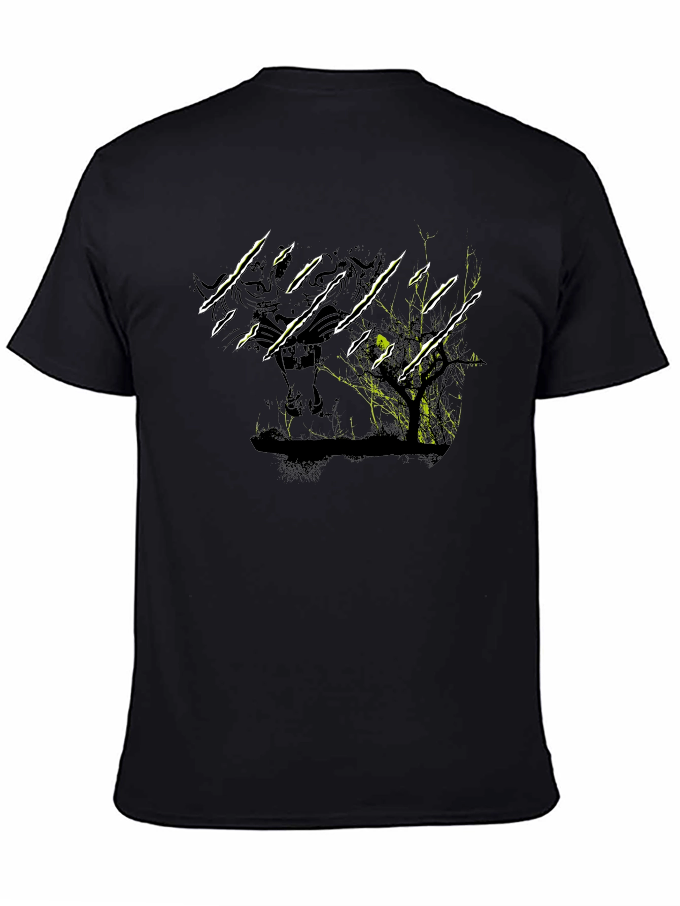 Camiseta Negra con Diseño de Tigre y Árbol